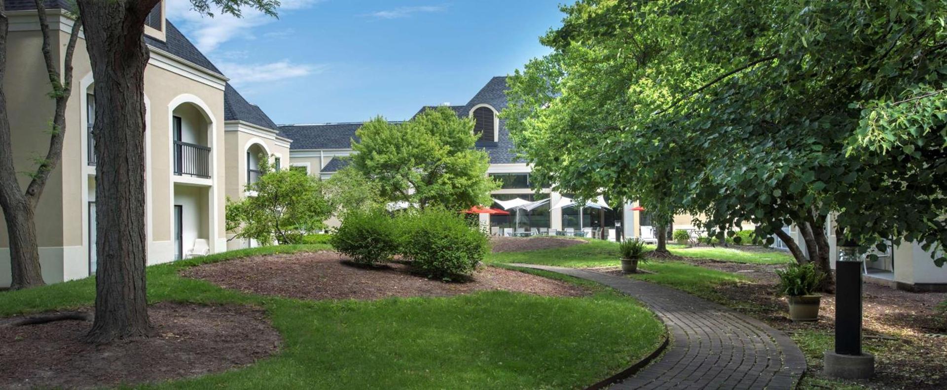 DoubleTree by Hilton Hotel Chicago Wood Dale - Elk Grove photo 4