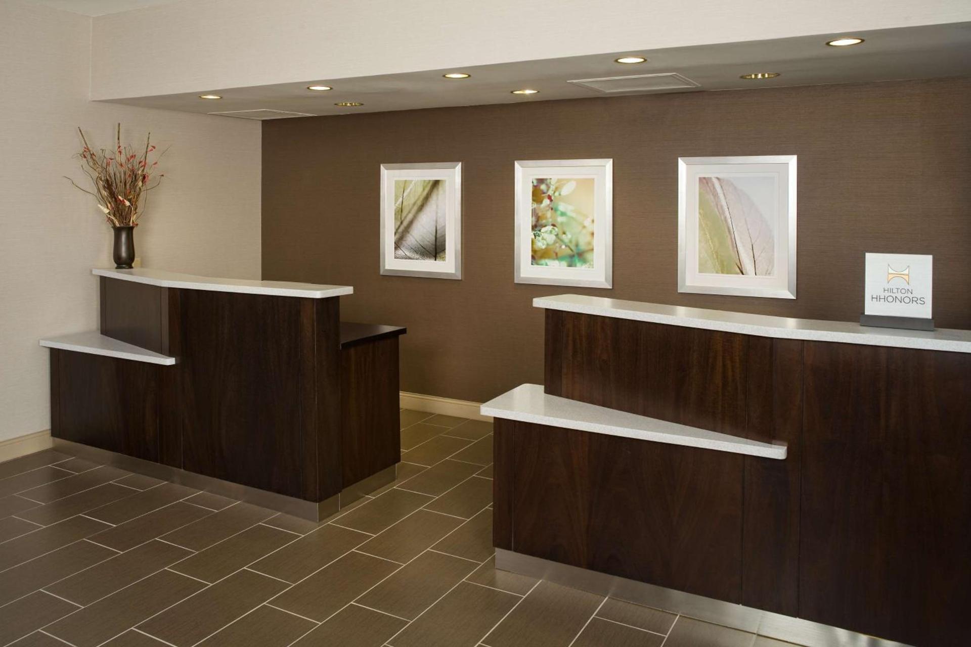 DoubleTree by Hilton Hotel Chicago Wood Dale - Elk Grove photo 8