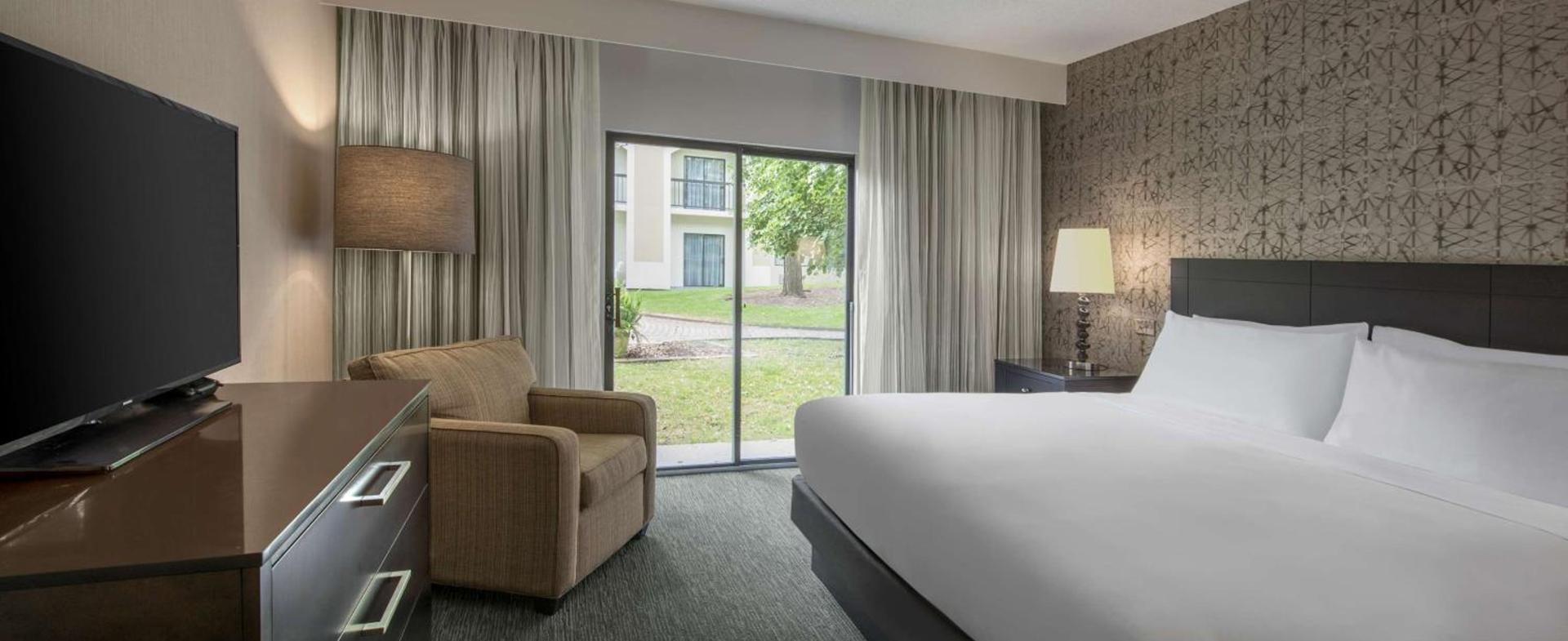 DoubleTree by Hilton Hotel Chicago Wood Dale - Elk Grove photo 18