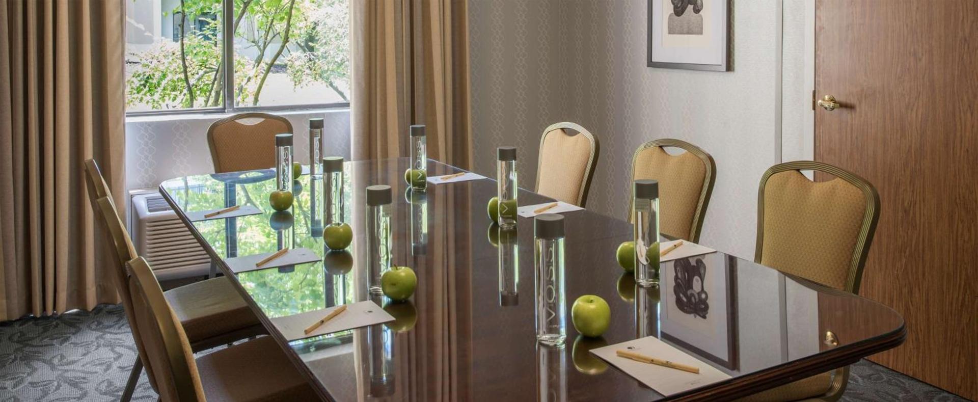 DoubleTree by Hilton Hotel Chicago Wood Dale - Elk Grove photo 29