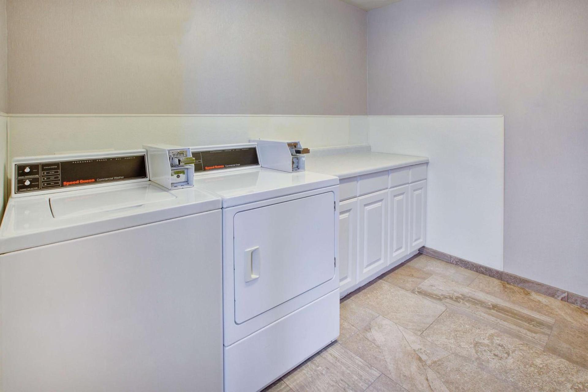 Hilton Garden Inn Chesterton photo 54