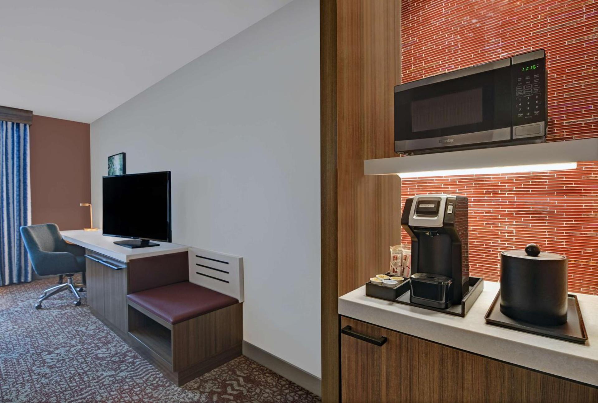 Hilton Garden Inn Madison Huntsville Airport photo 21
