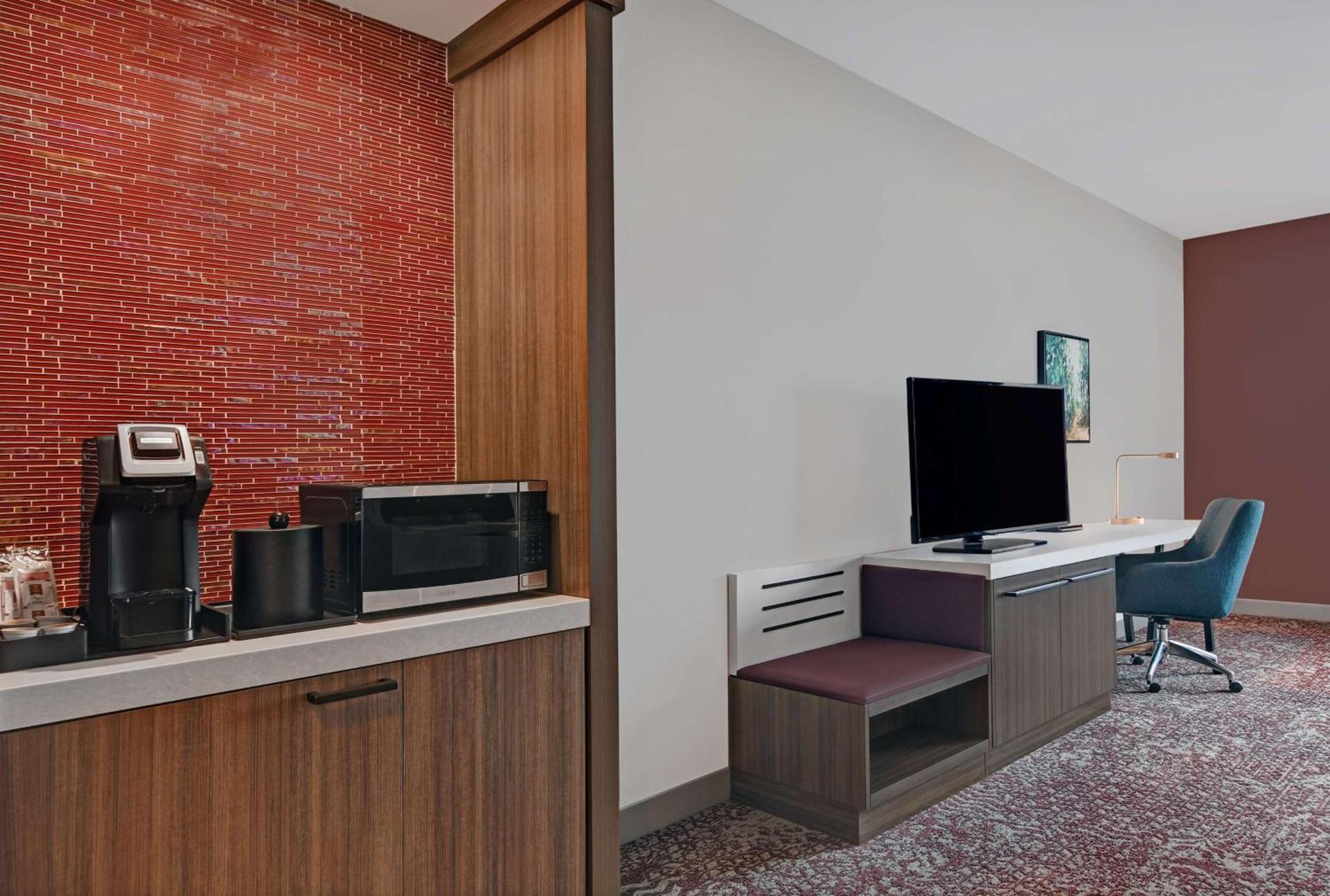 Hilton Garden Inn Madison Huntsville Airport photo 28