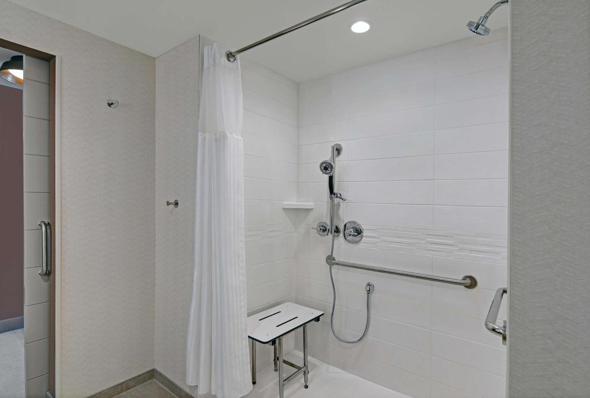 Hilton Garden Inn Madison Huntsville Airport photo 32