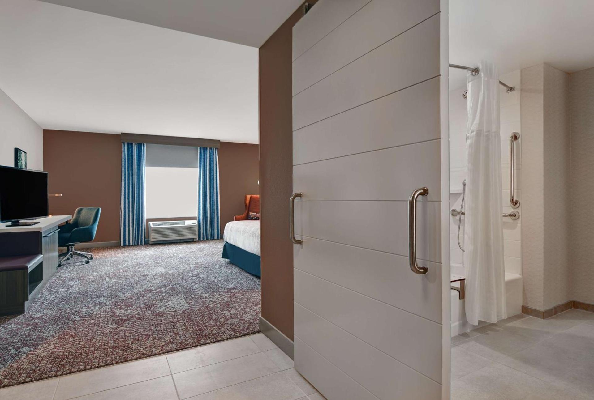 Hilton Garden Inn Madison Huntsville Airport photo 42
