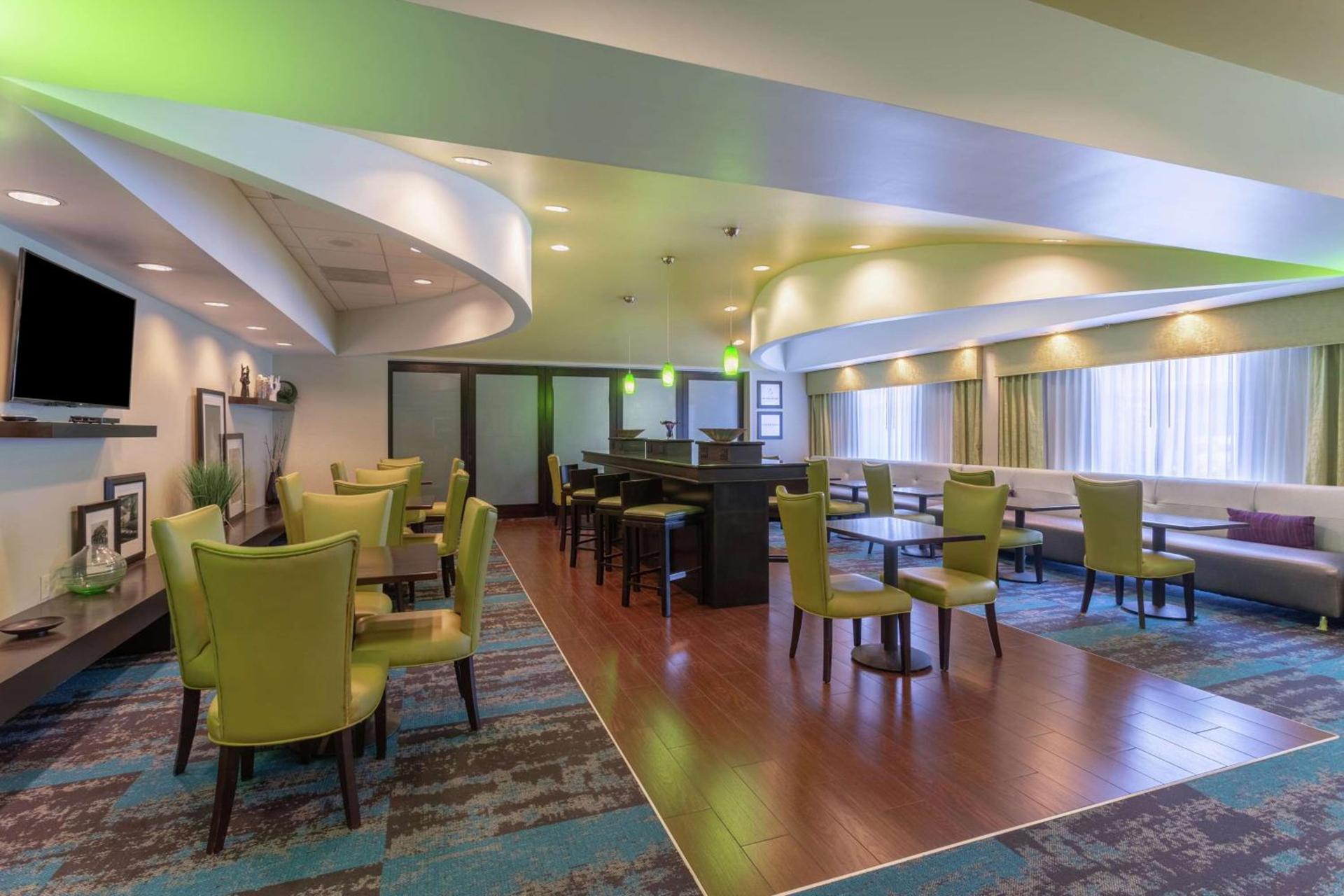 Hampton Inn Richmond - South photo 7