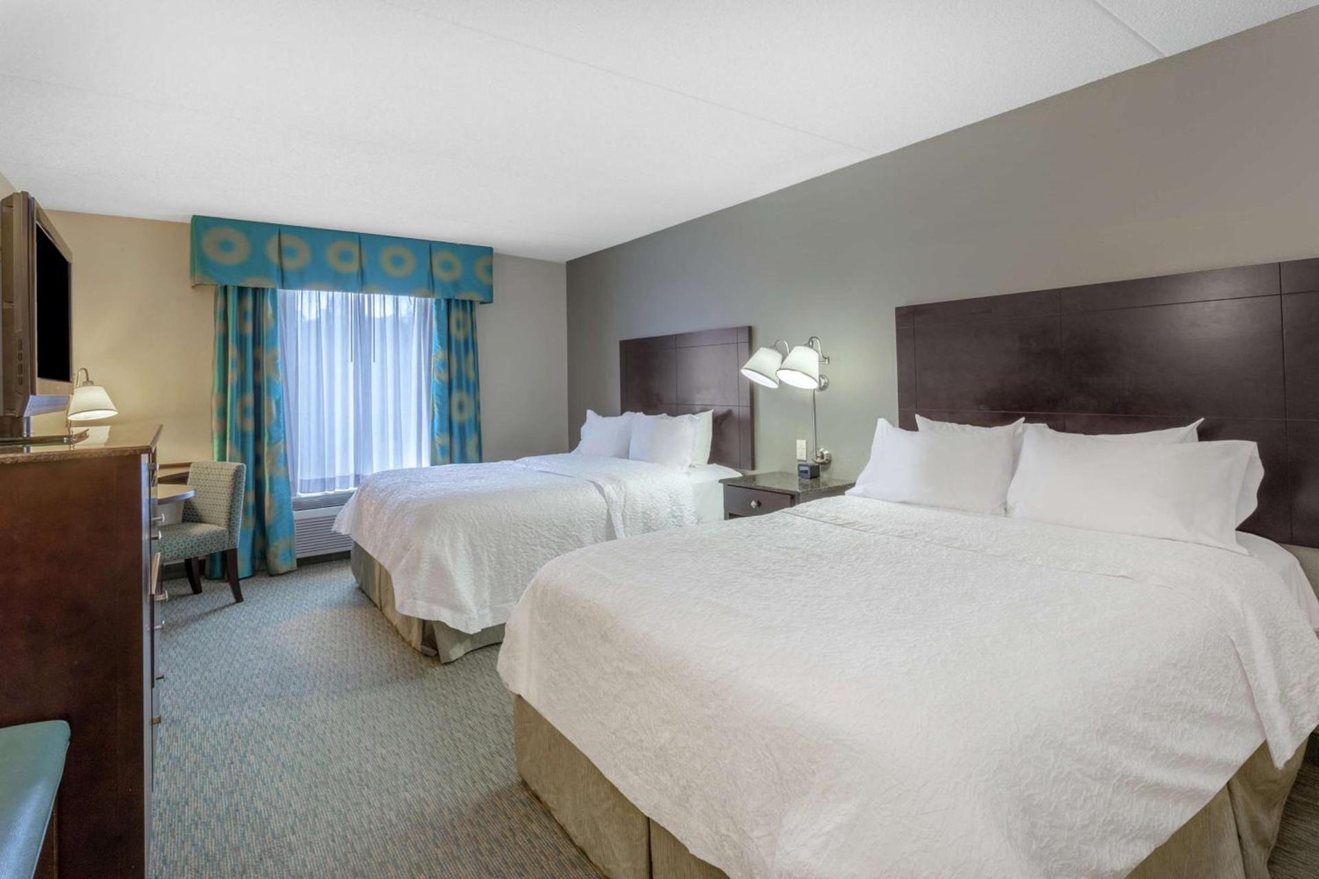 Hampton Inn Richmond - South photo 17