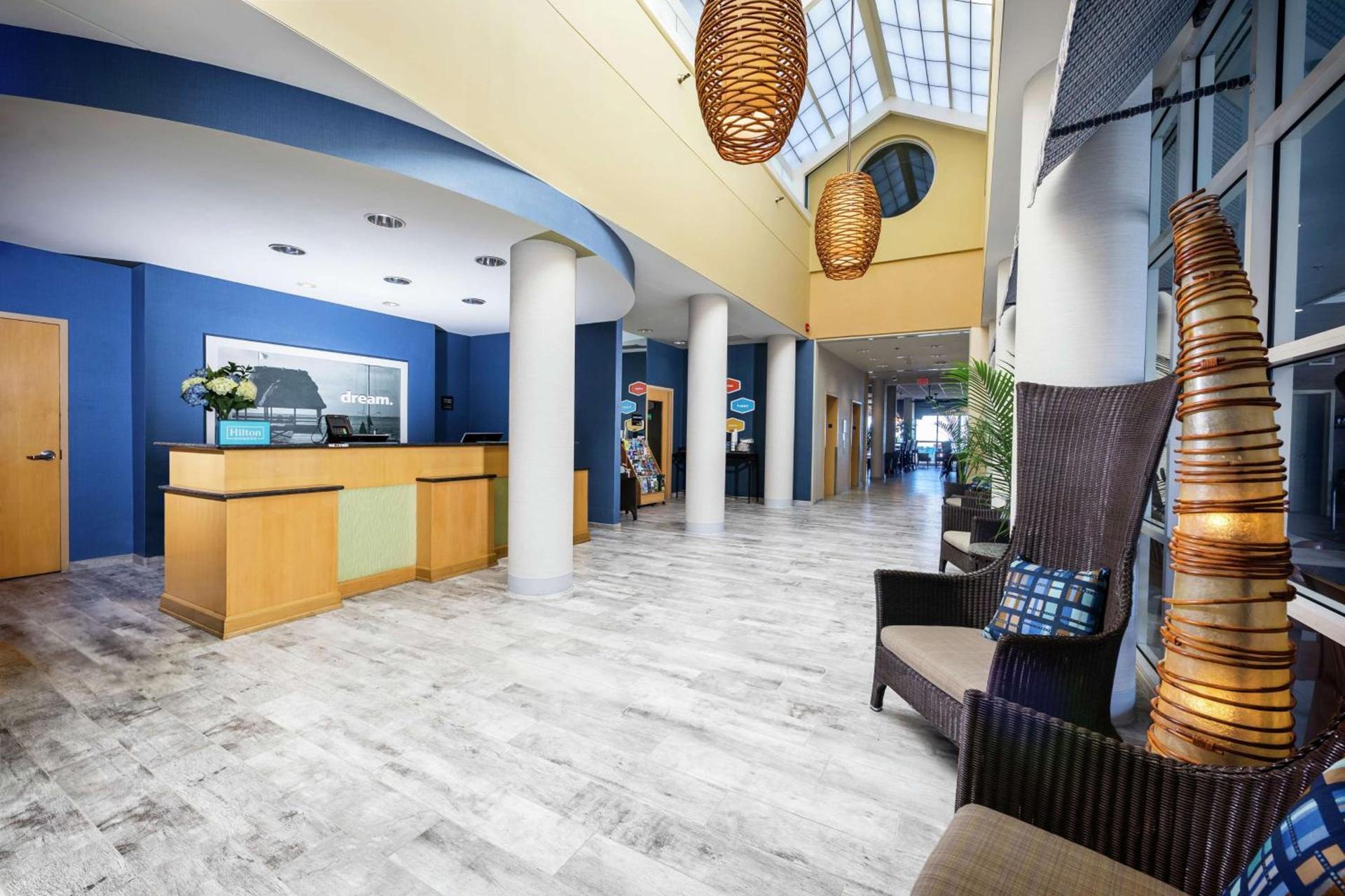 Hampton Inn Virginia Beach Oceanfront North photo 13