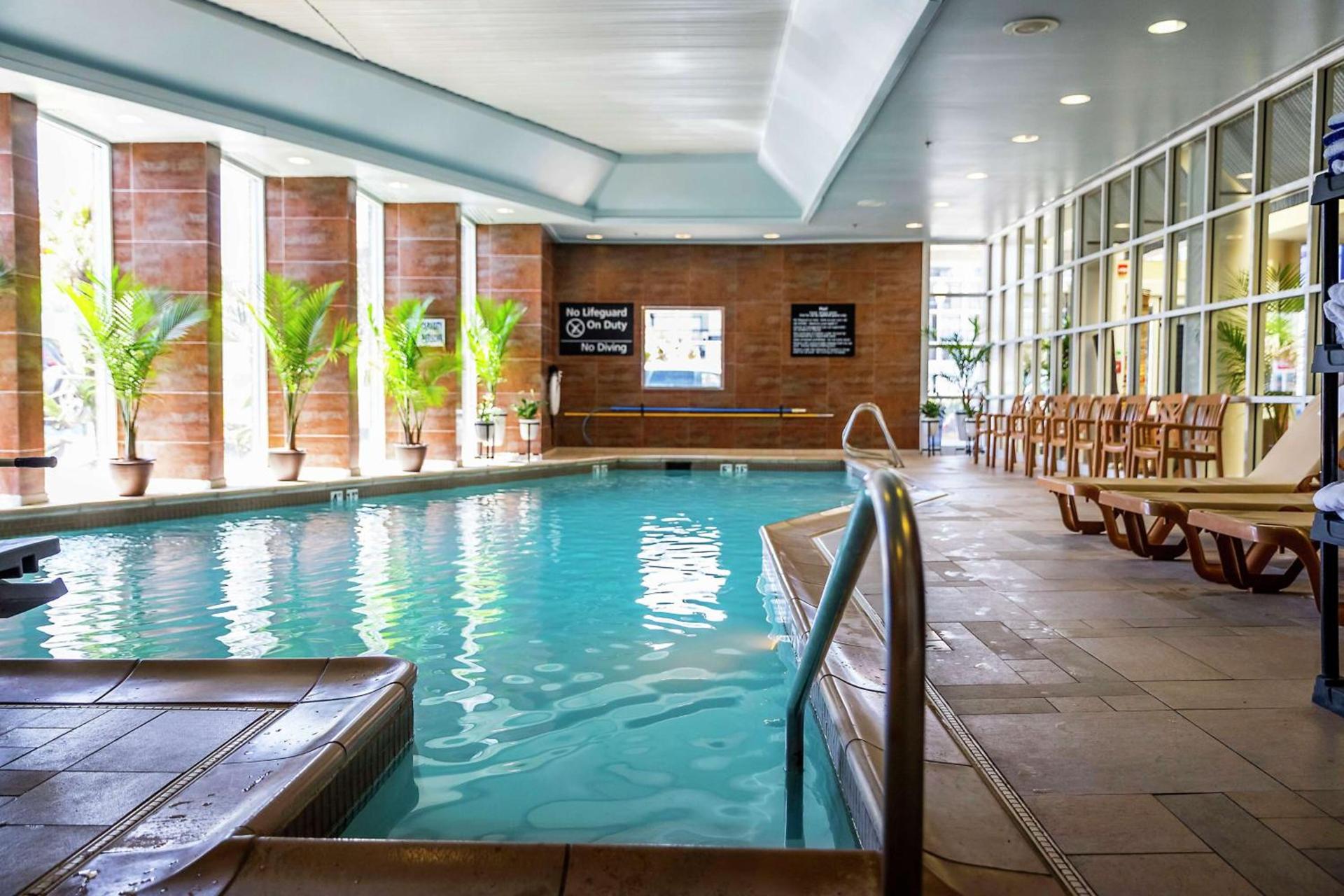 Hampton Inn Virginia Beach Oceanfront North photo 15
