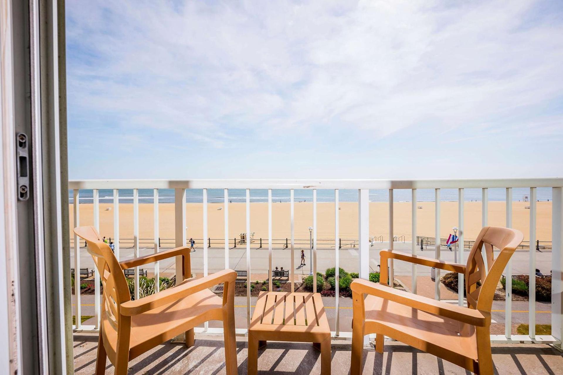 Hampton Inn Virginia Beach Oceanfront North photo 29