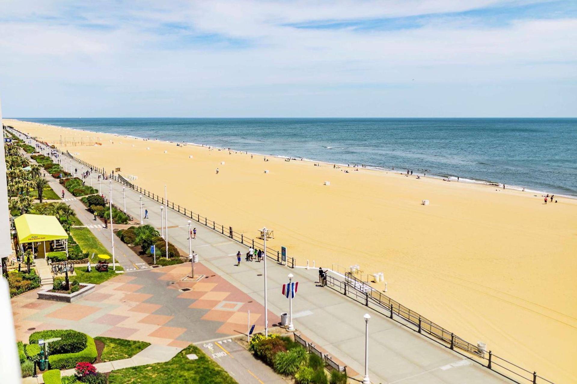 Hampton Inn Virginia Beach Oceanfront North photo 34