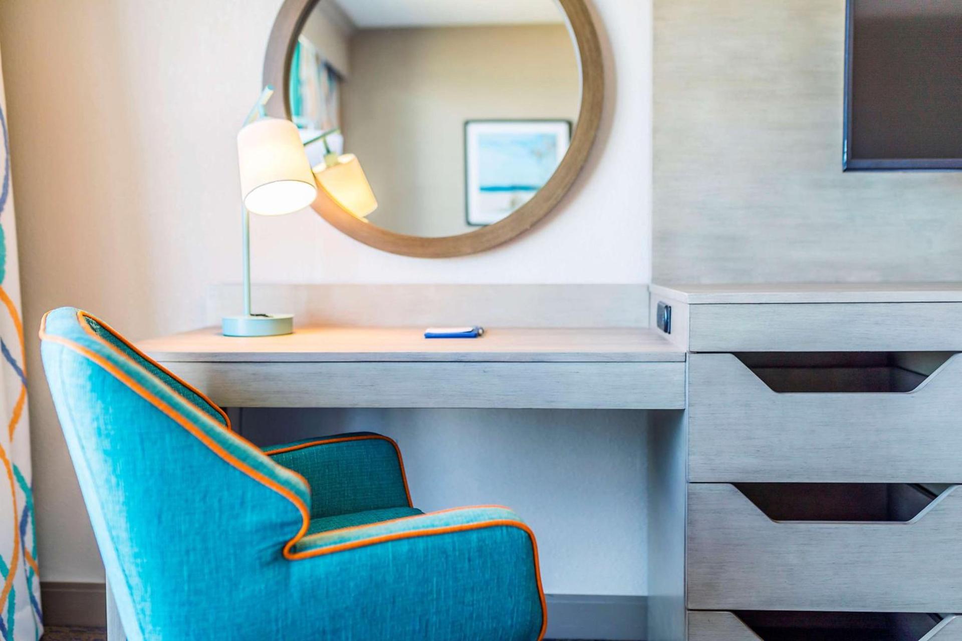 Hampton Inn Virginia Beach Oceanfront North photo 40