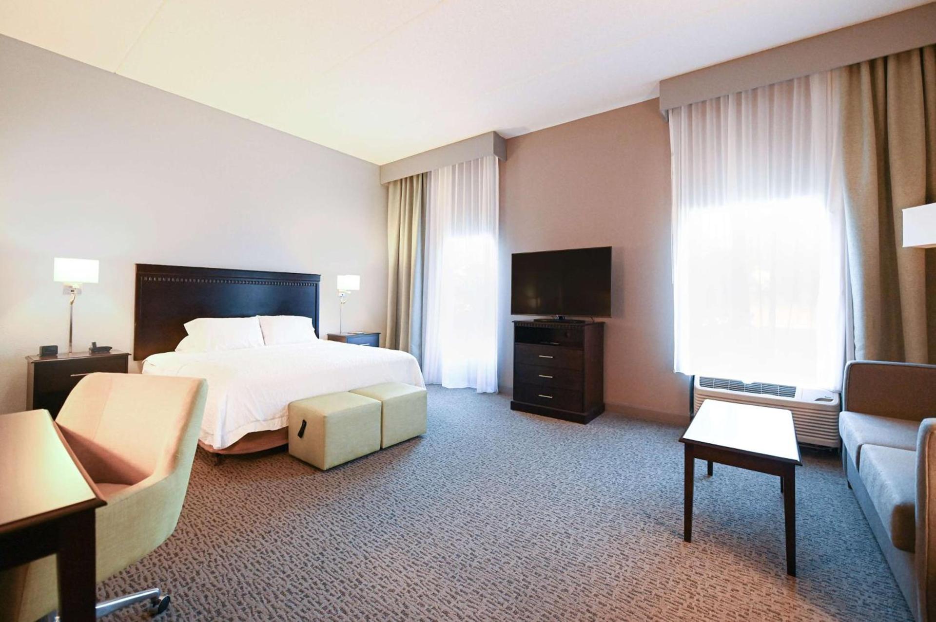 Hampton Inn & Suites Smithfield photo 16