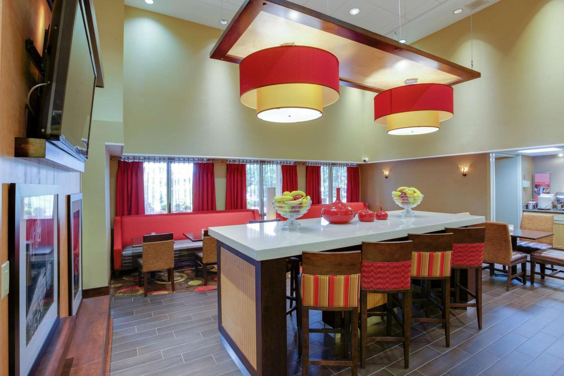 Hampton Inn By Hilton Chester South photo 3