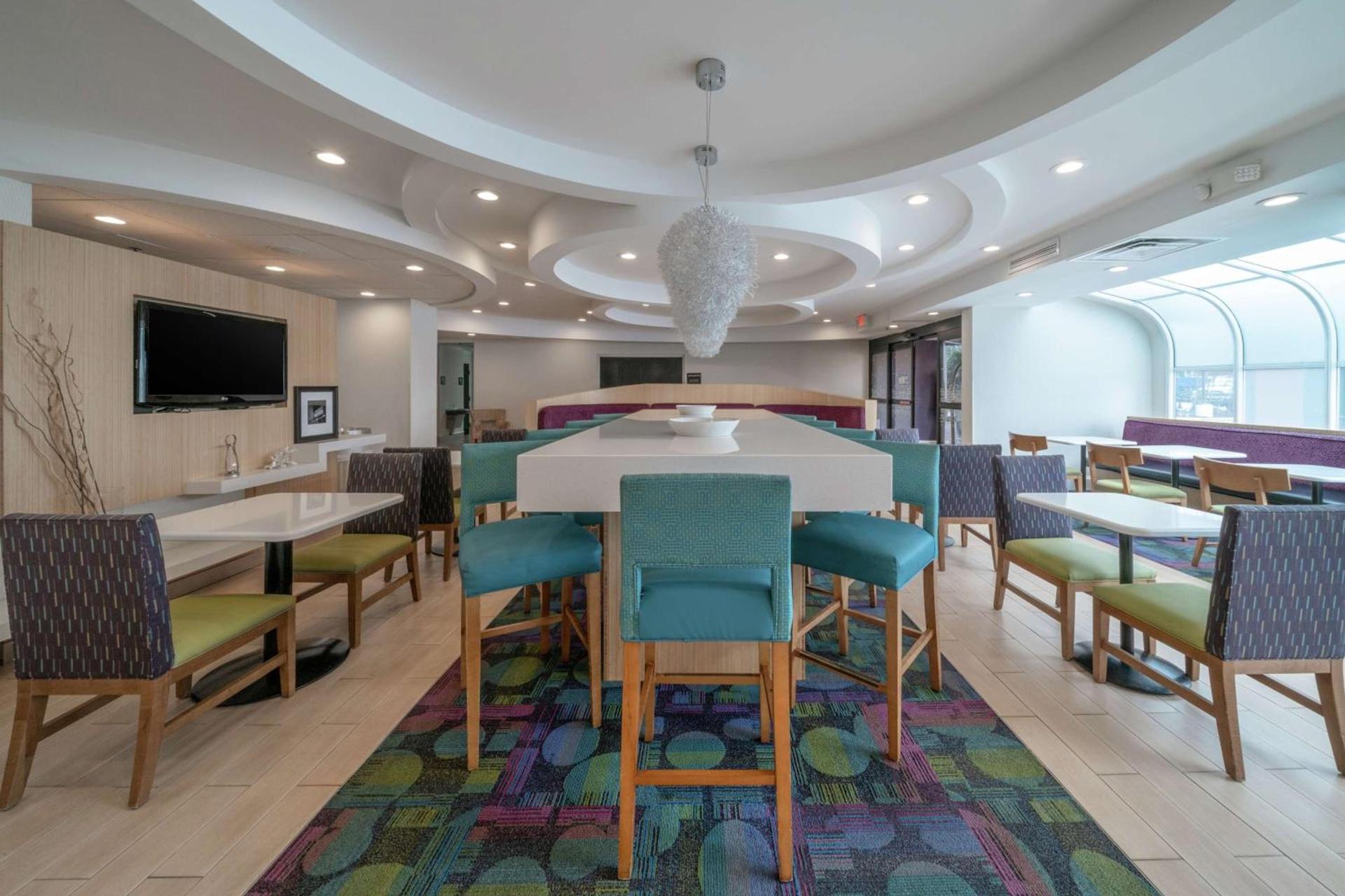 Hampton Inn Hopewell Fort Gregg-Adams photo 6