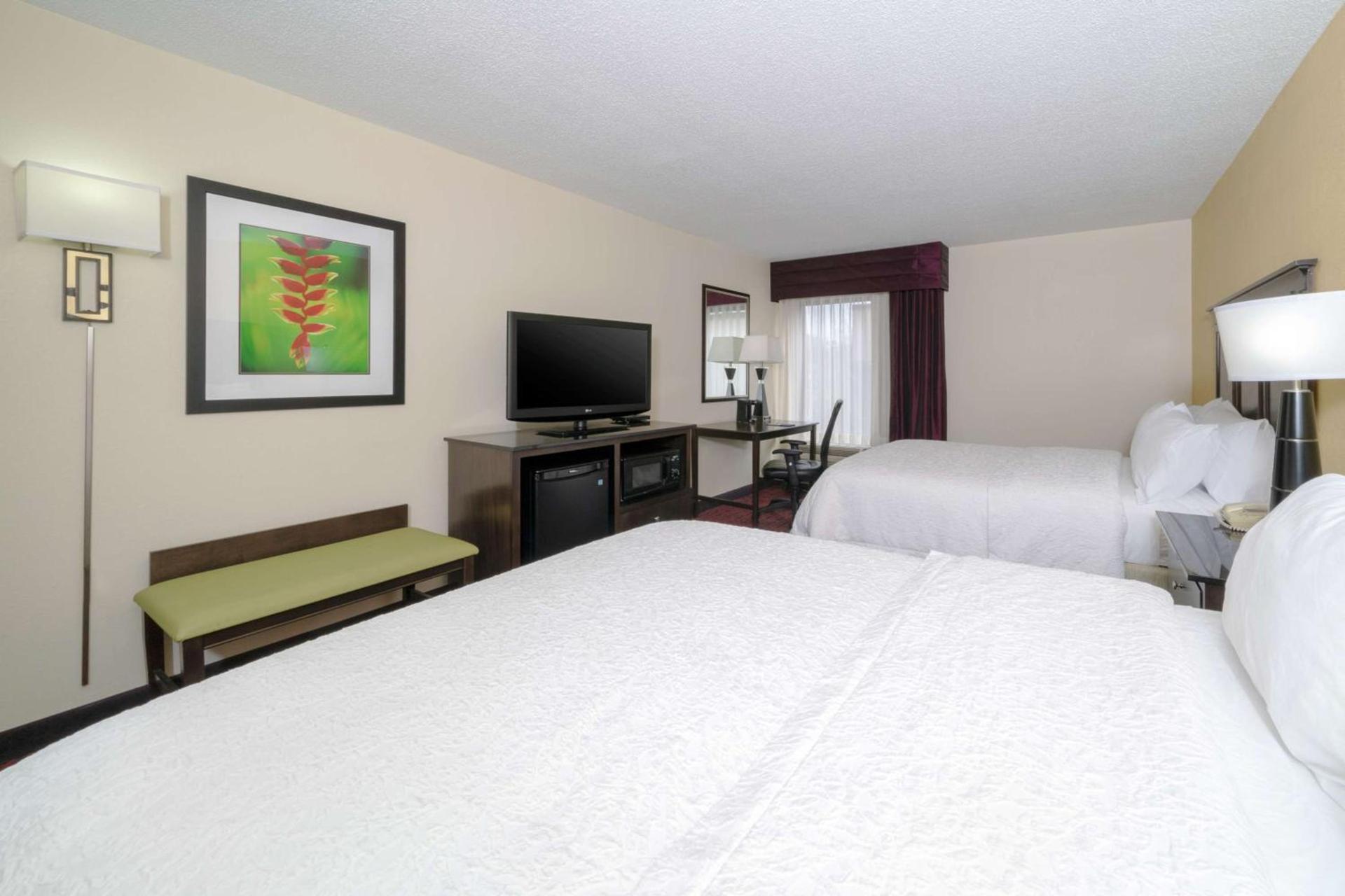 Hampton Inn Hopewell Fort Gregg-Adams photo 15
