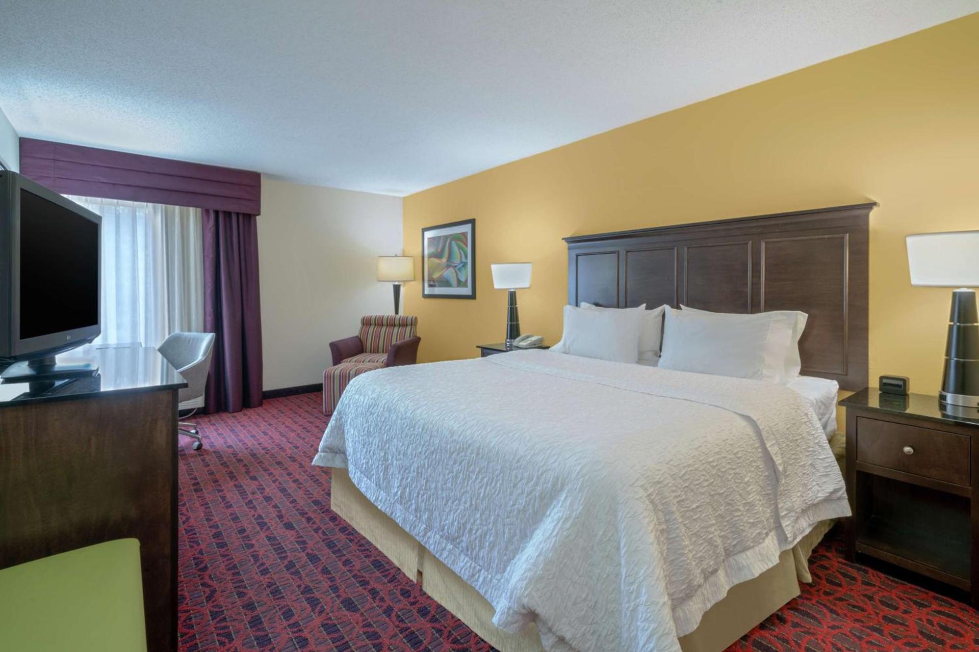 Hampton Inn Hopewell Fort Gregg-Adams photo 17