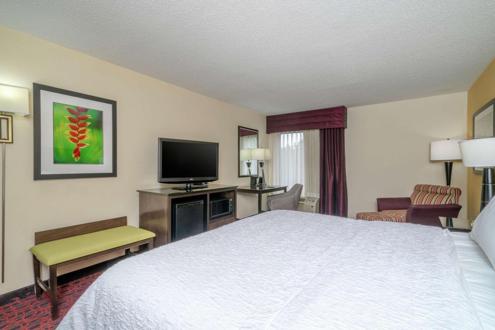 Hampton Inn Hopewell Fort Gregg-Adams photo 18