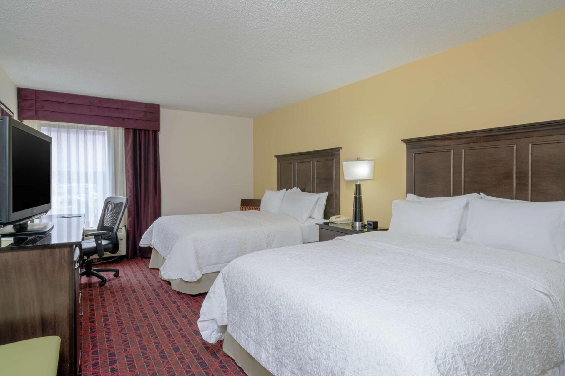 Hampton Inn Hopewell Fort Gregg-Adams photo 19