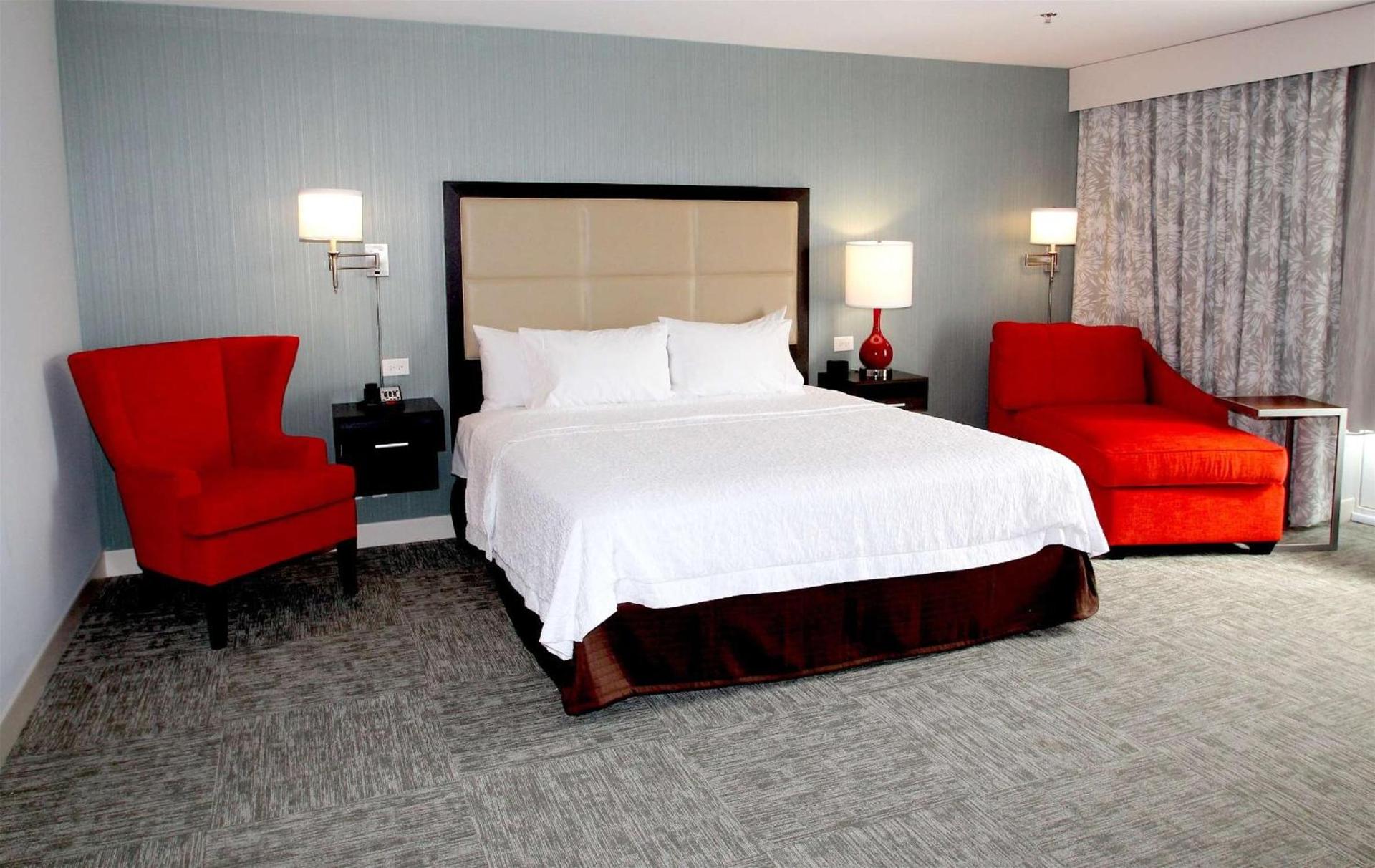 Hampton Inn- Suffolk photo 11