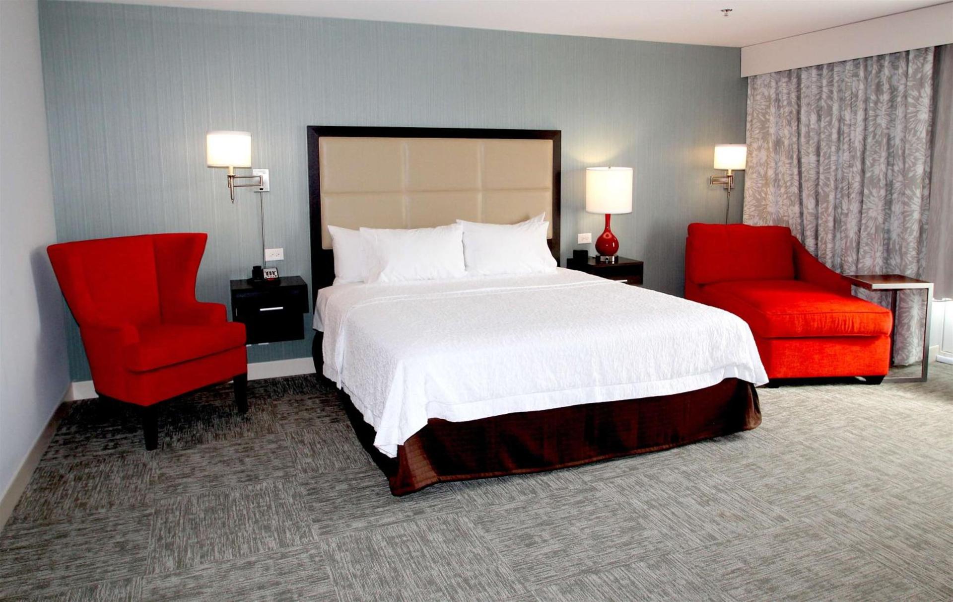 Hampton Inn- Suffolk photo 27
