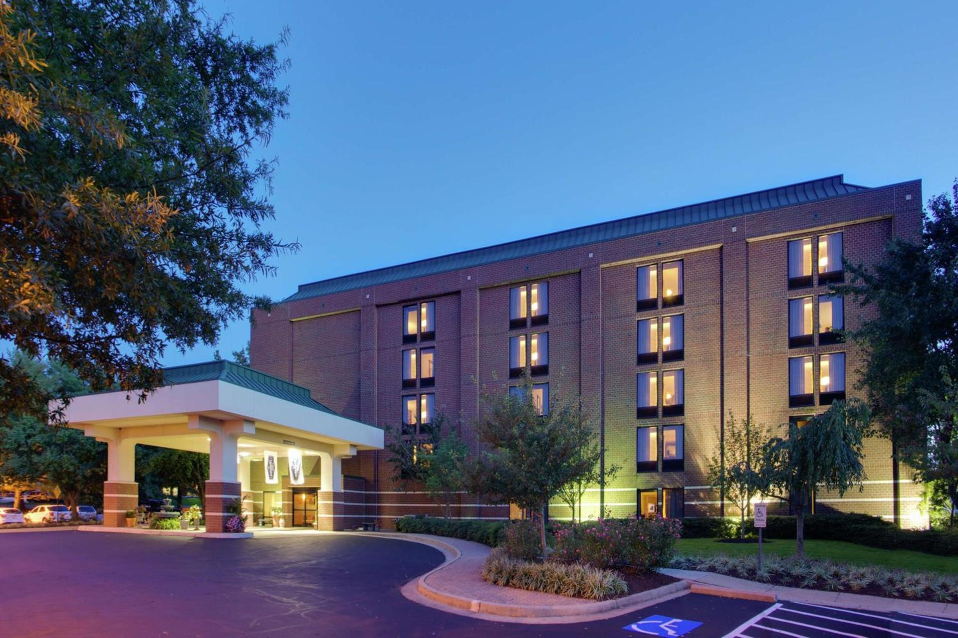 Hampton Inn Richmond-West Innsbrook photo 2