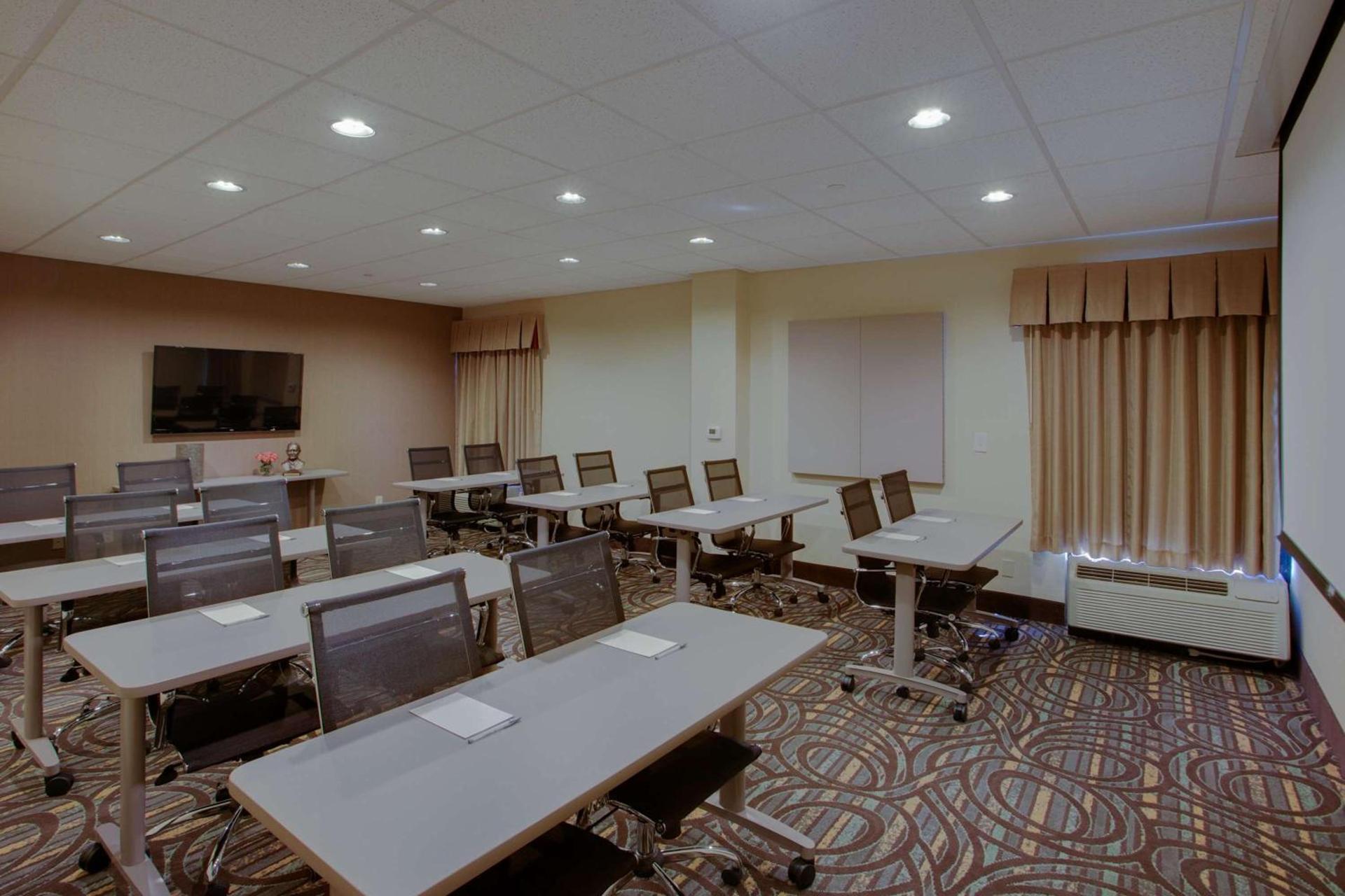 Hampton Inn Richmond-West Innsbrook photo 38