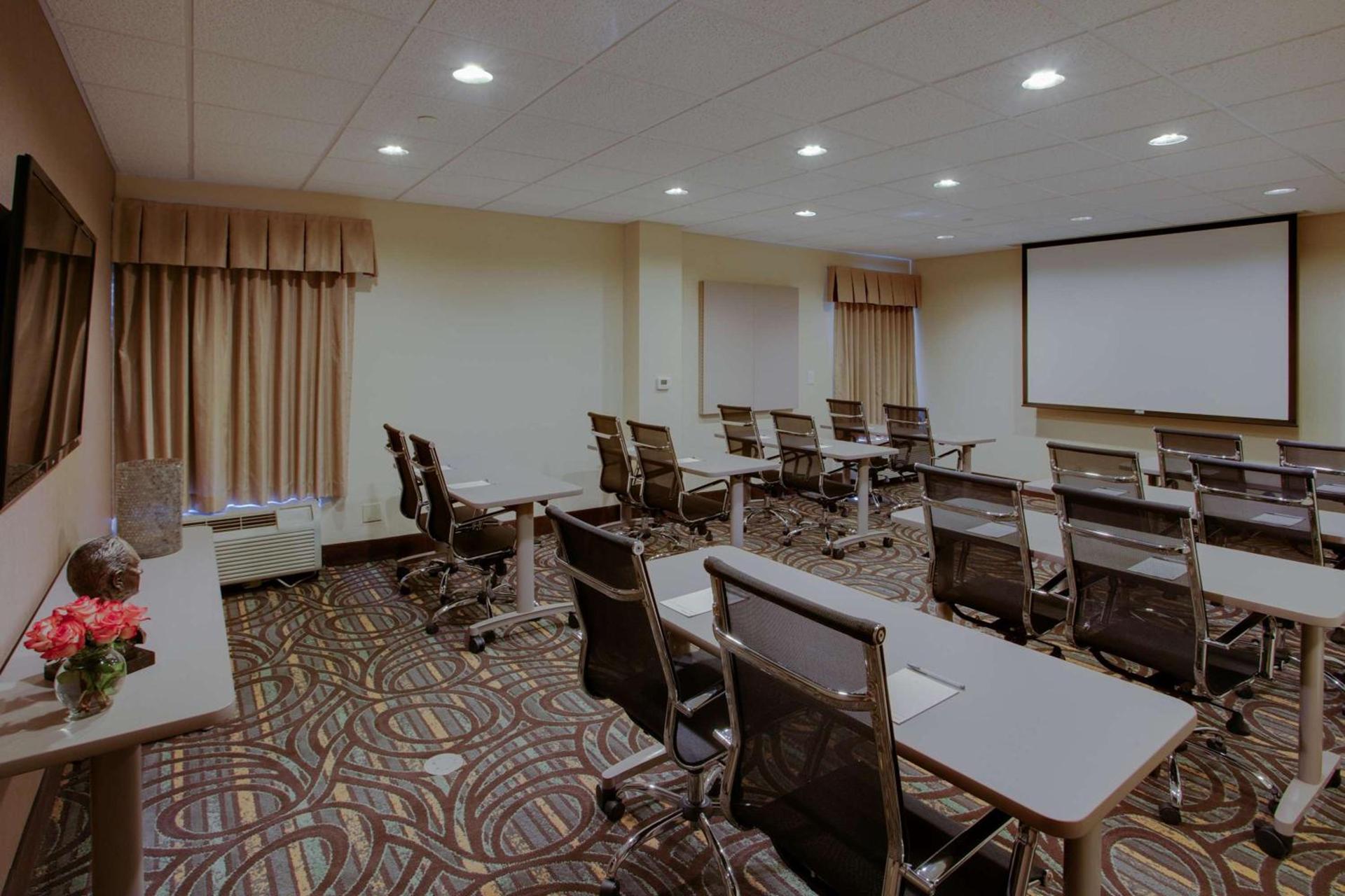 Hampton Inn Richmond-West Innsbrook photo 39