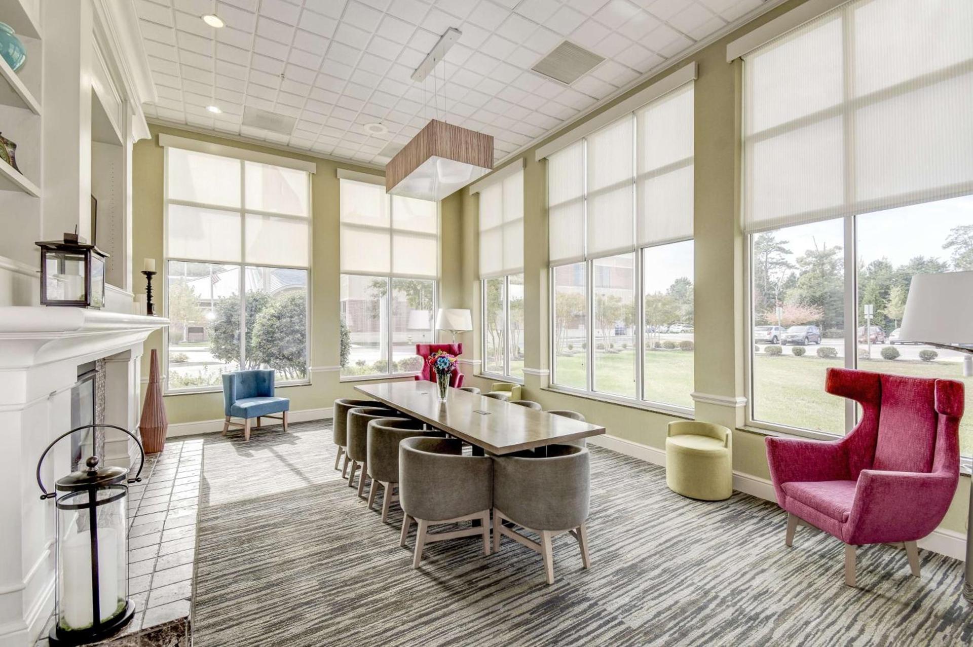 Hilton Garden Inn Waldorf photo 4