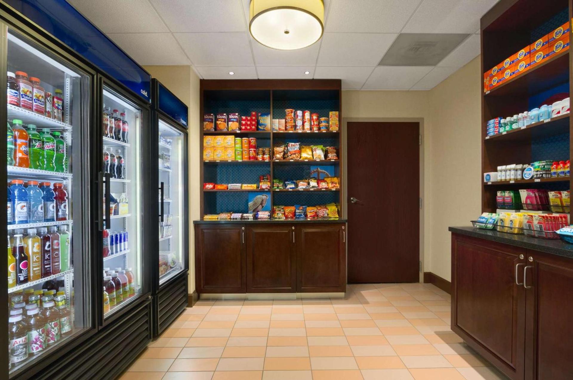 Hampton Inn Lexington Park photo 12