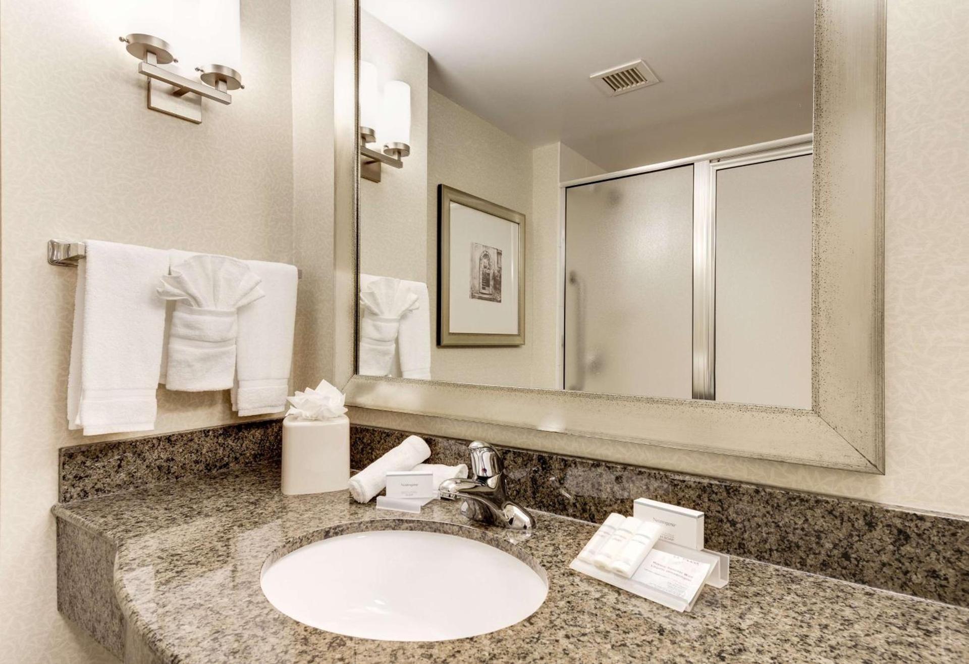 Hilton Garden Inn Waldorf photo 17