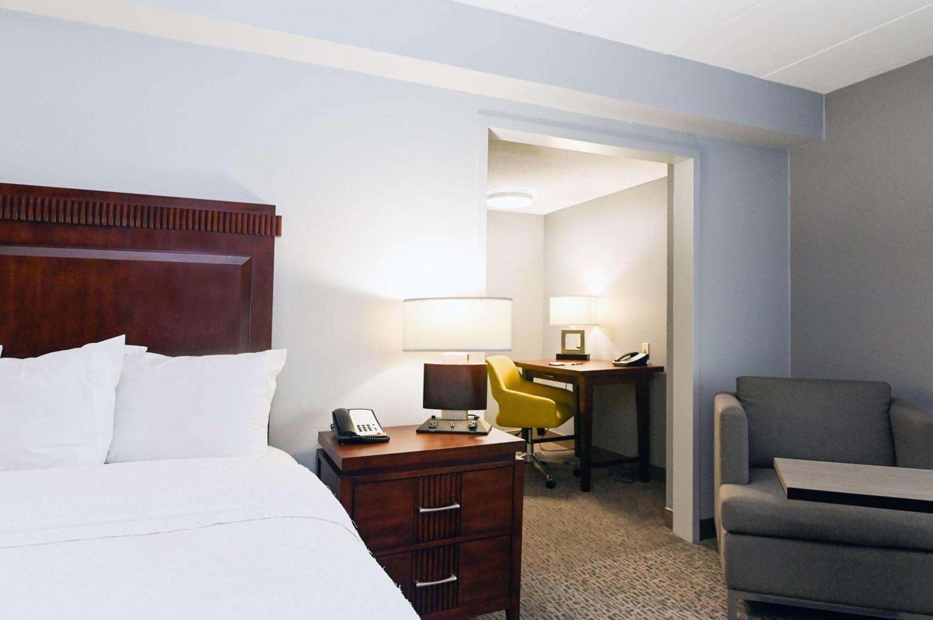 Hampton Inn Lexington Park photo 21