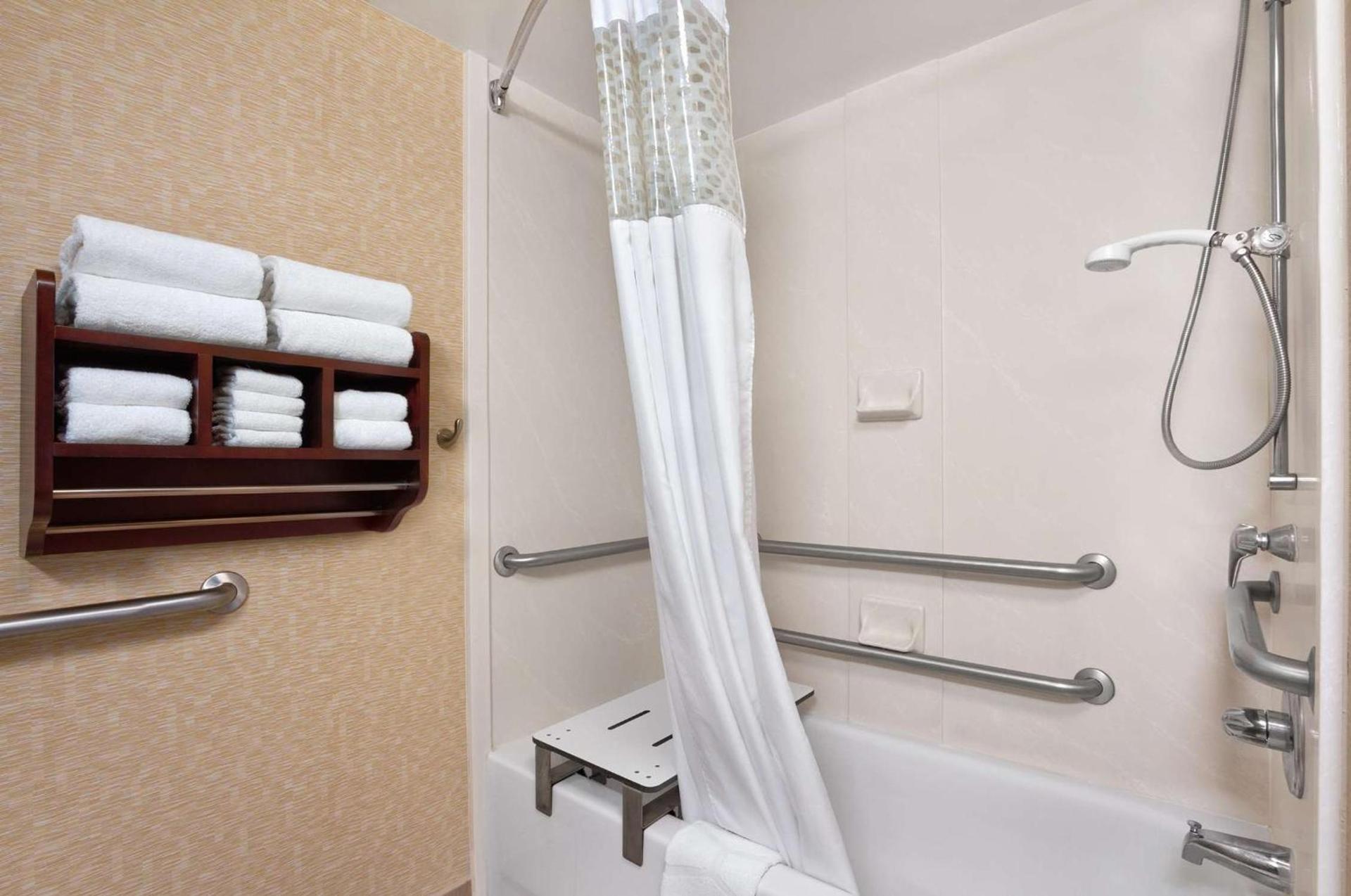 Hampton Inn Lexington Park photo 24