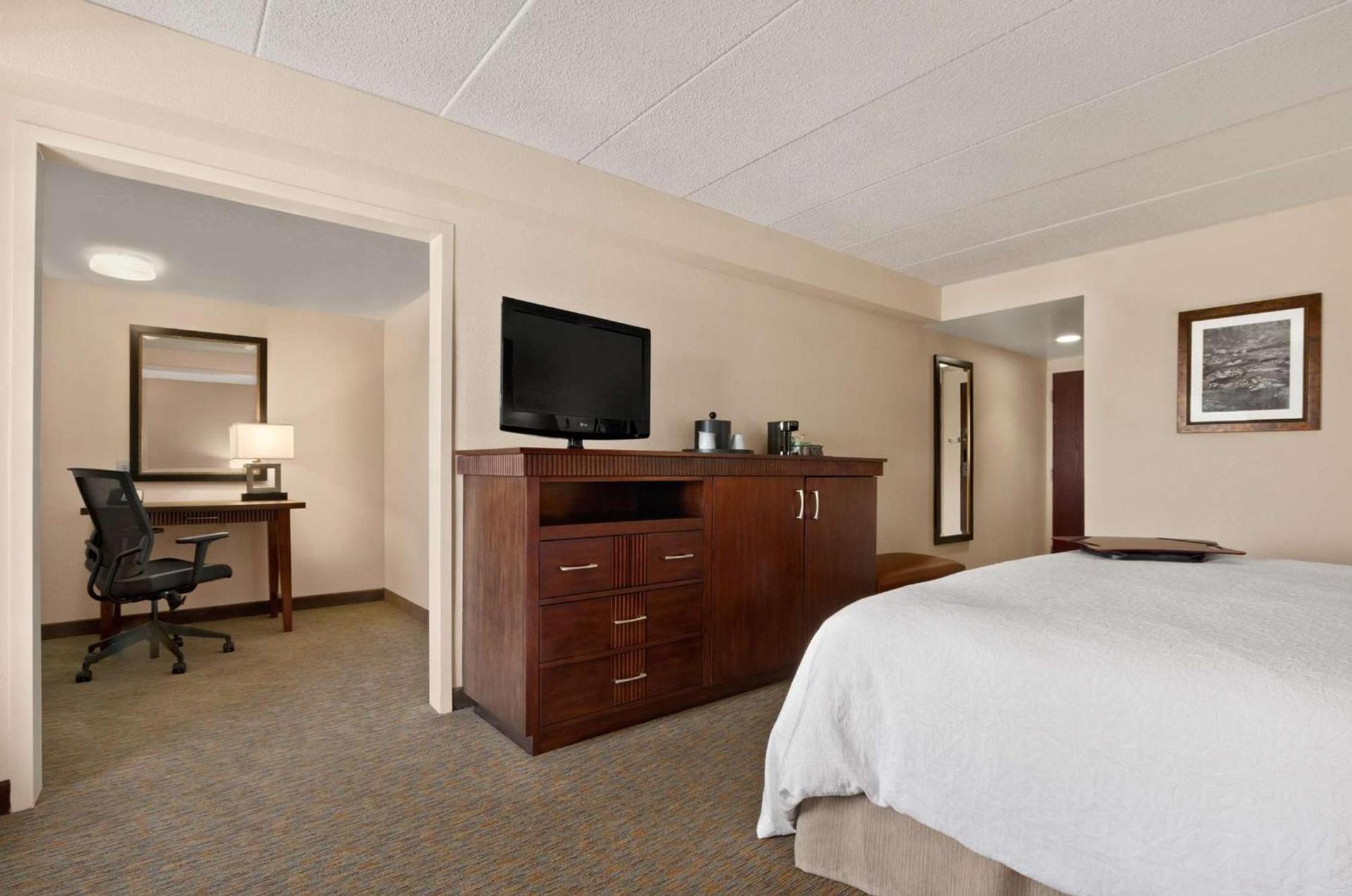 Hampton Inn Lexington Park photo 28