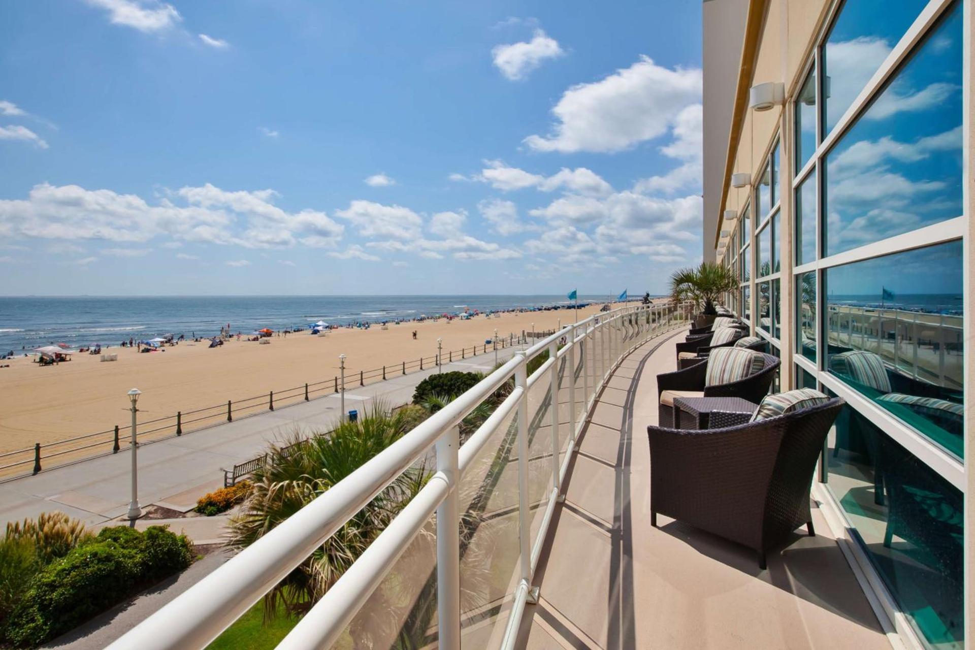Hilton Garden Inn Virginia Beach Oceanfront photo 6