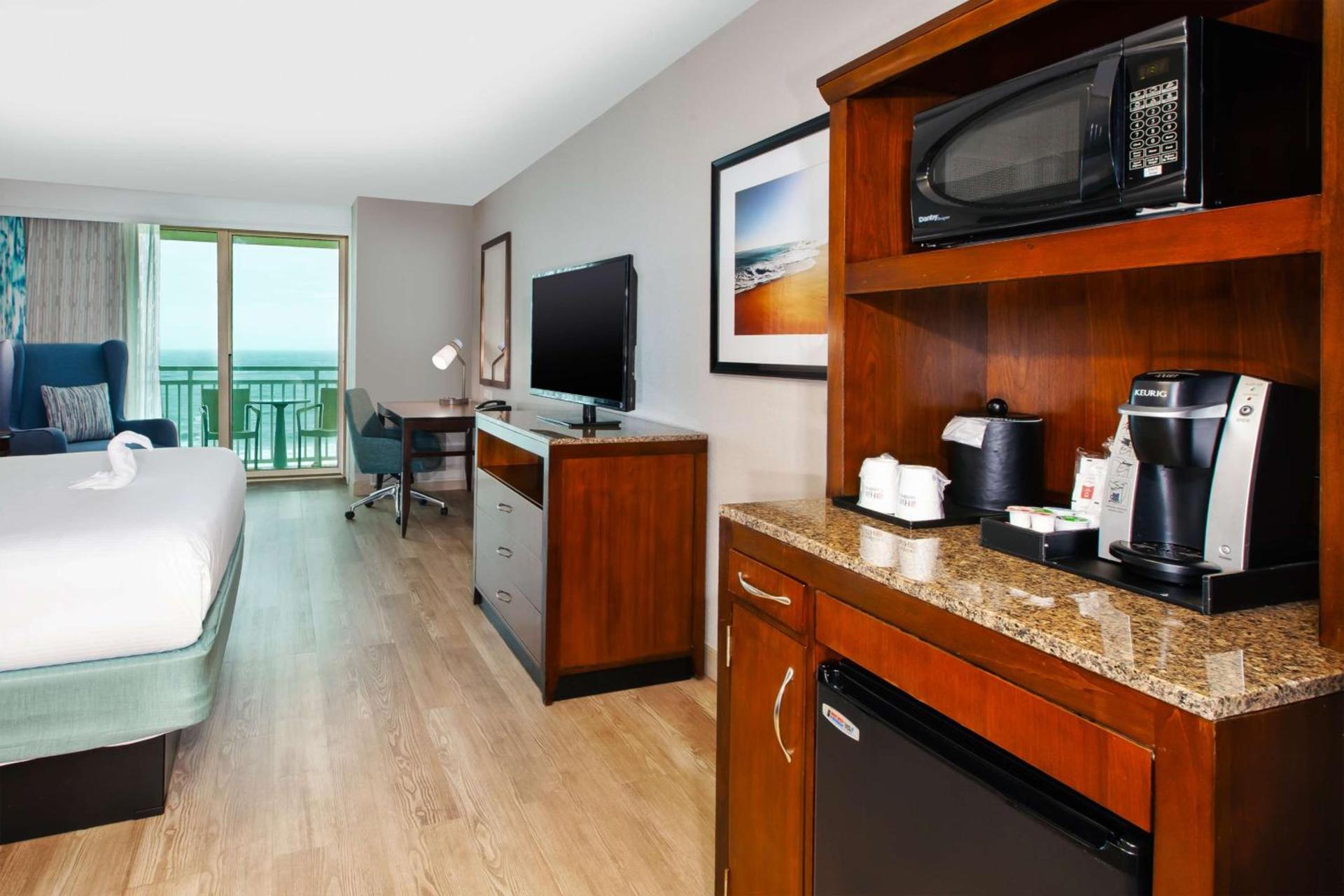 Hilton Garden Inn Virginia Beach Oceanfront photo 45