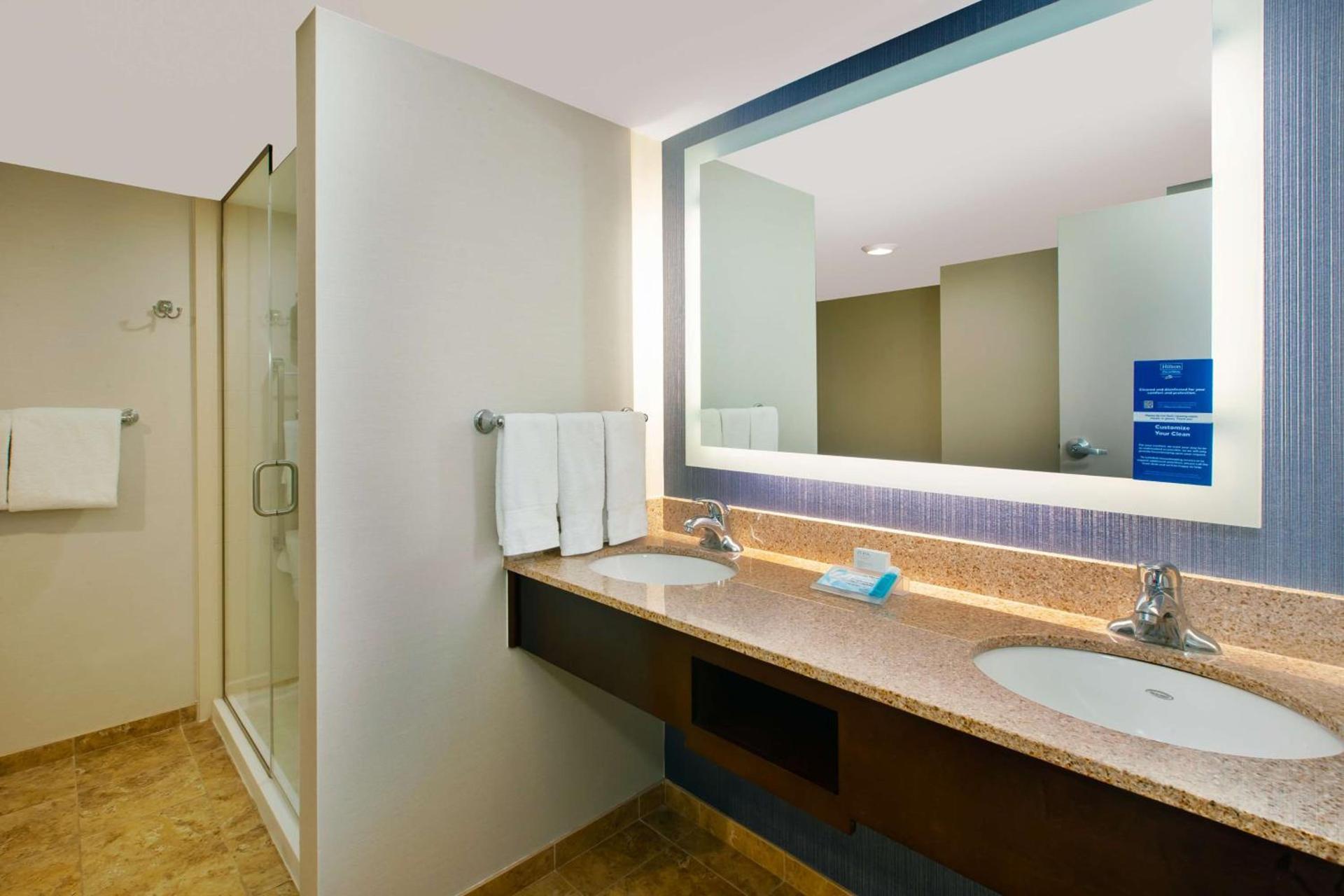 Hilton Garden Inn Virginia Beach Oceanfront photo 55