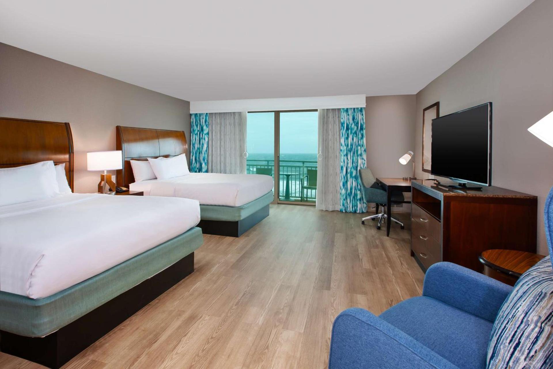 Hilton Garden Inn Virginia Beach Oceanfront photo 9