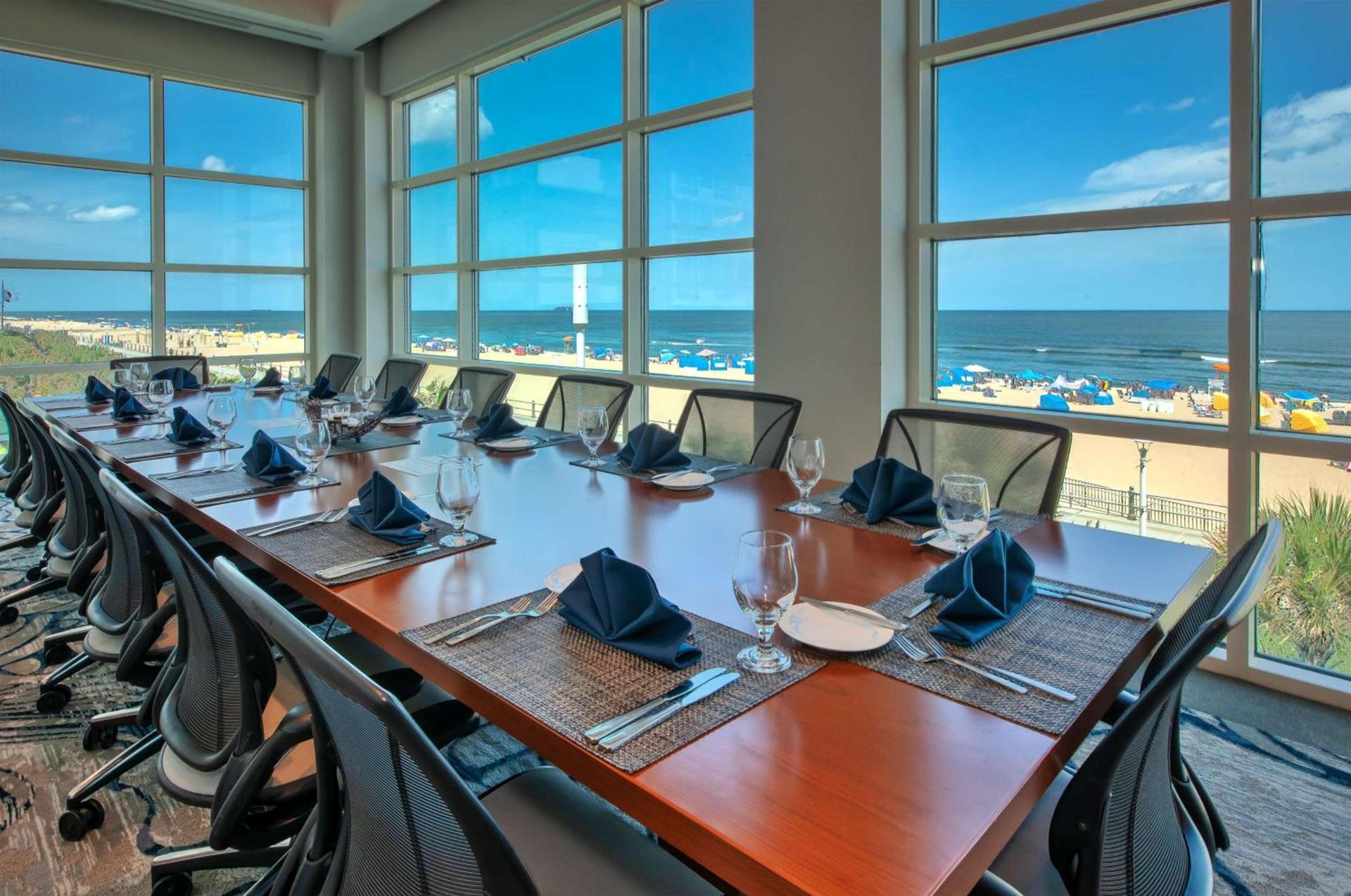 Hilton Garden Inn Virginia Beach Oceanfront photo 19
