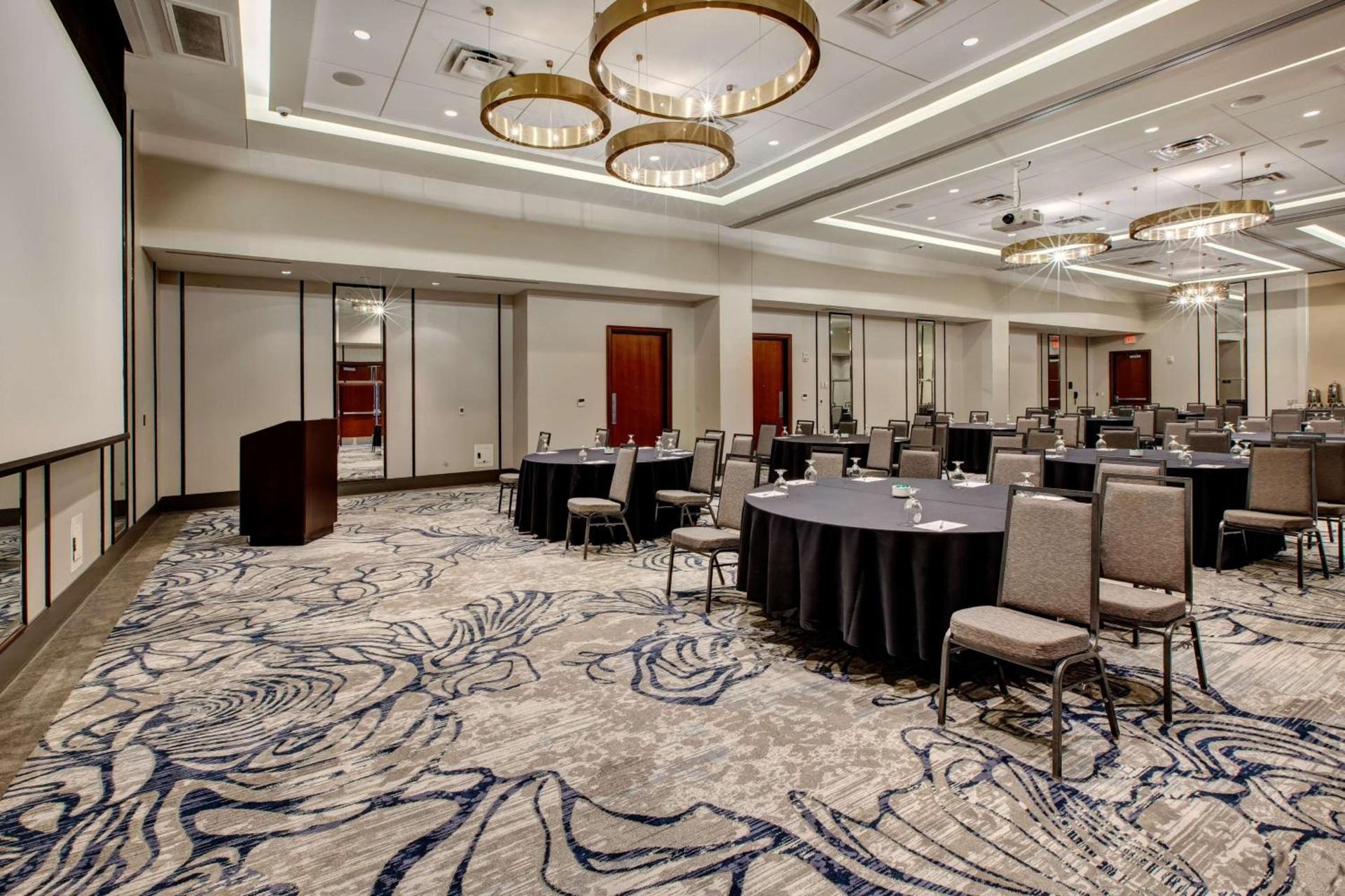 Hilton Garden Inn Virginia Beach Oceanfront photo 21