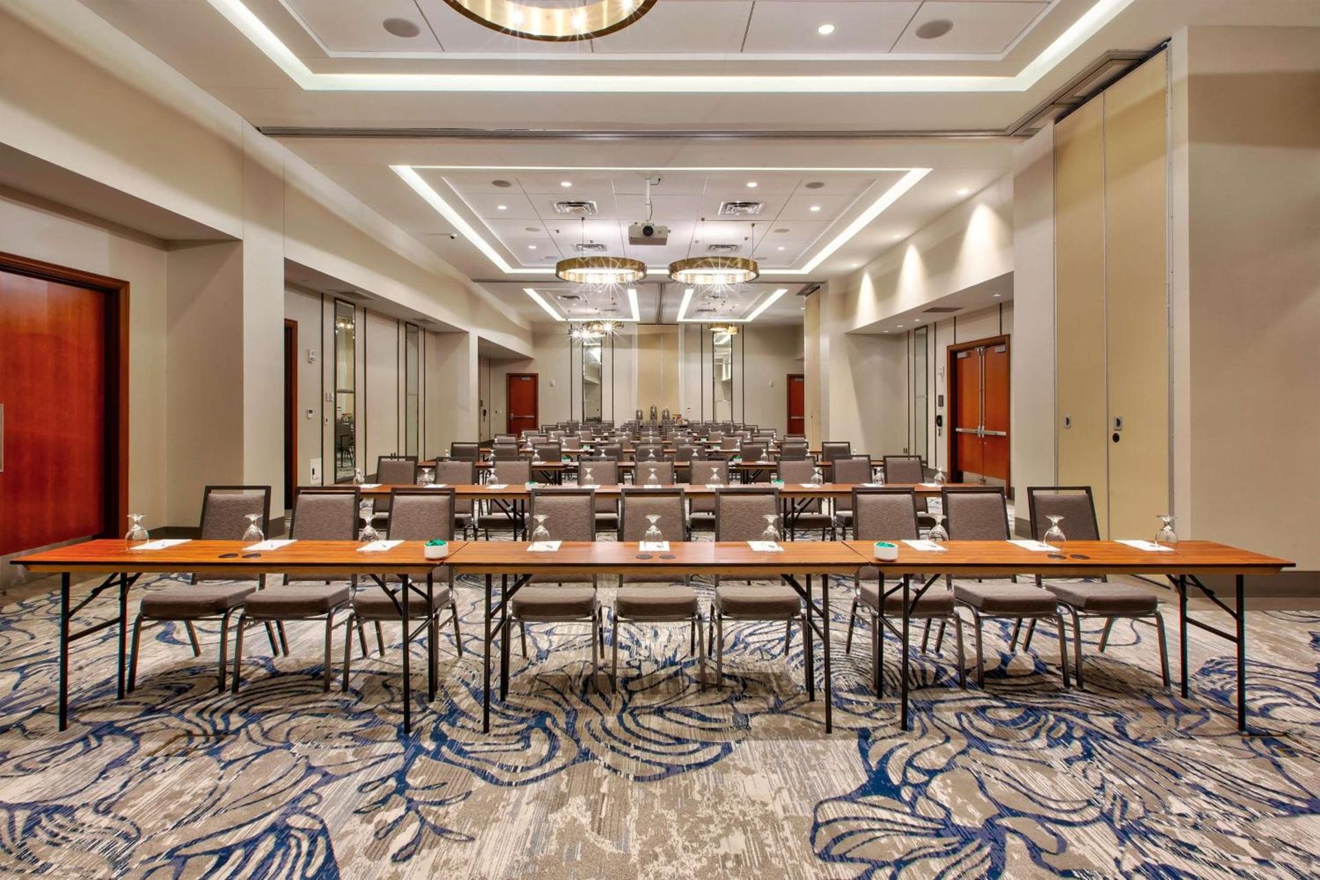 Hilton Garden Inn Virginia Beach Oceanfront photo 25