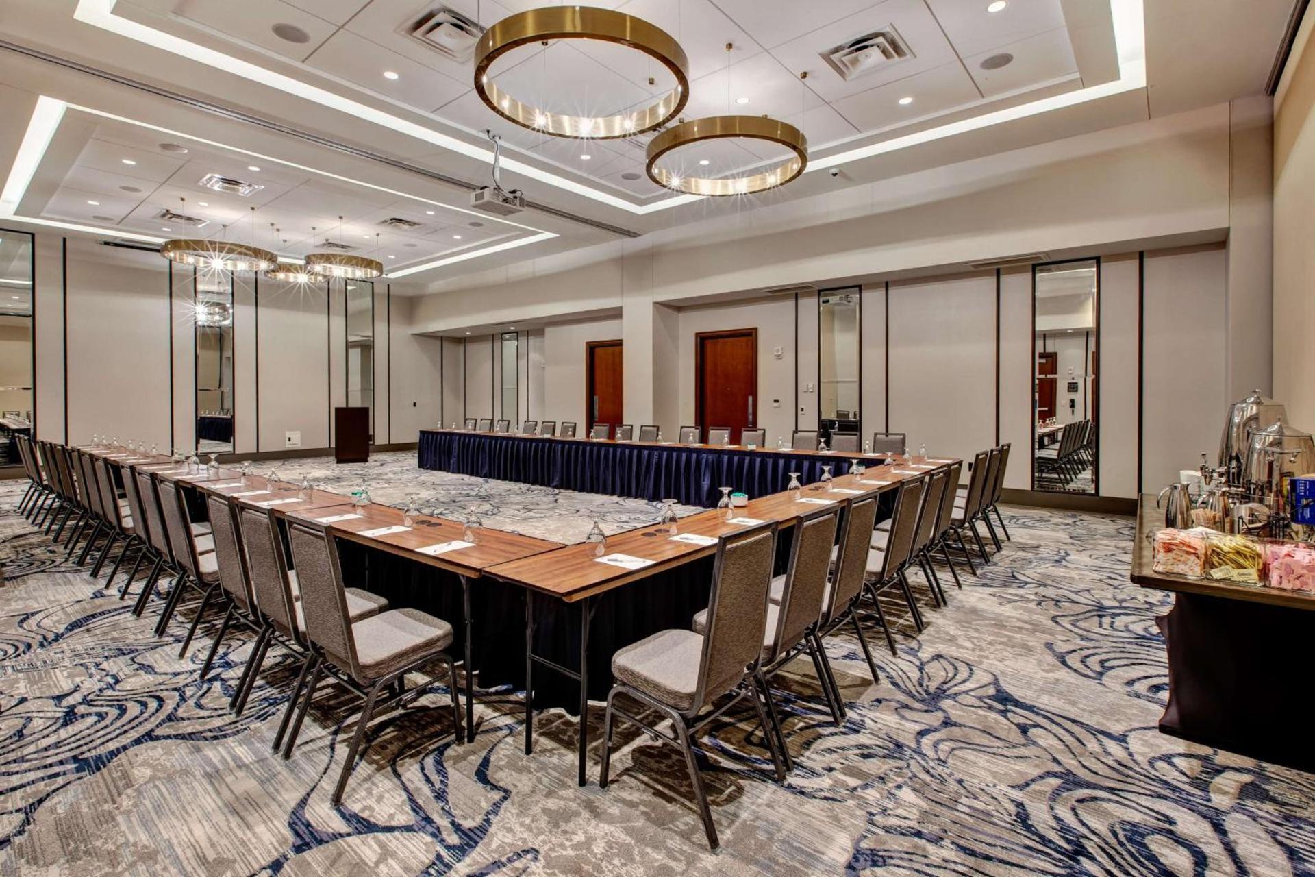 Hilton Garden Inn Virginia Beach Oceanfront photo 28