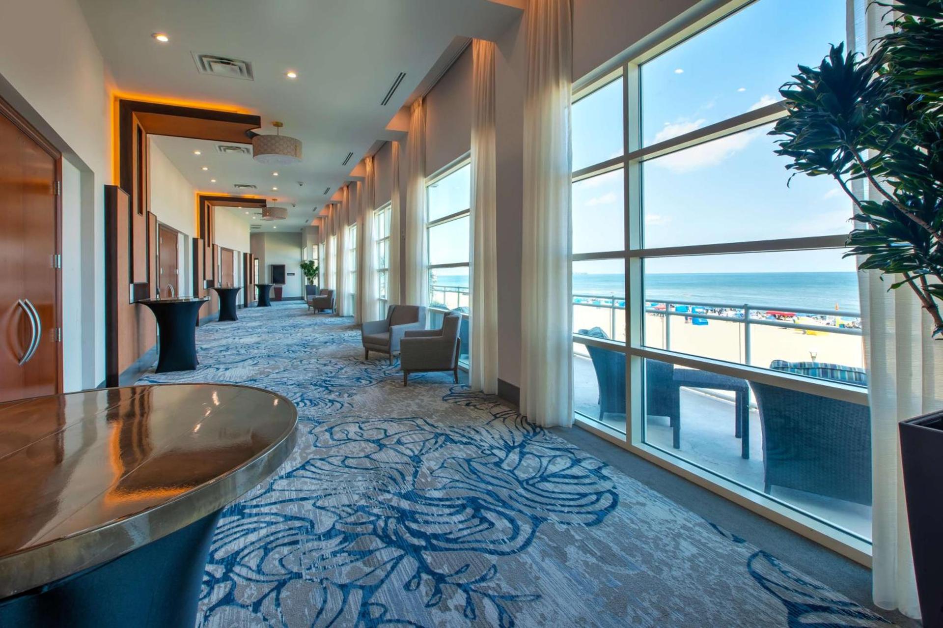 Hilton Garden Inn Virginia Beach Oceanfront photo 56