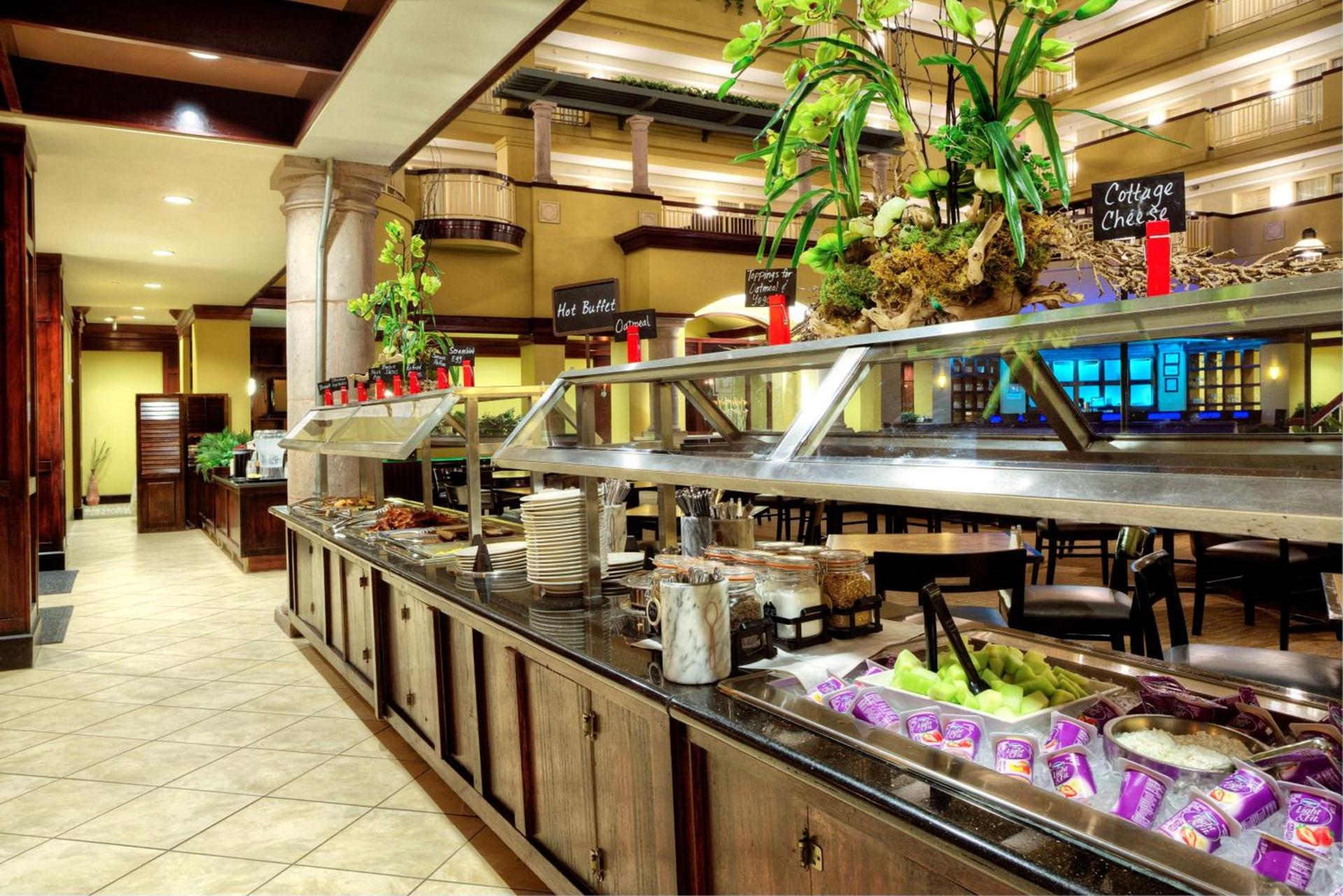 Embassy Suites by Hilton Laredo photo 12