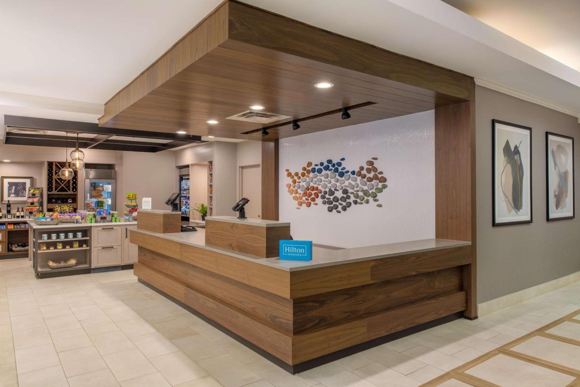 Hilton Garden Inn Portland Lake Oswego photo 4