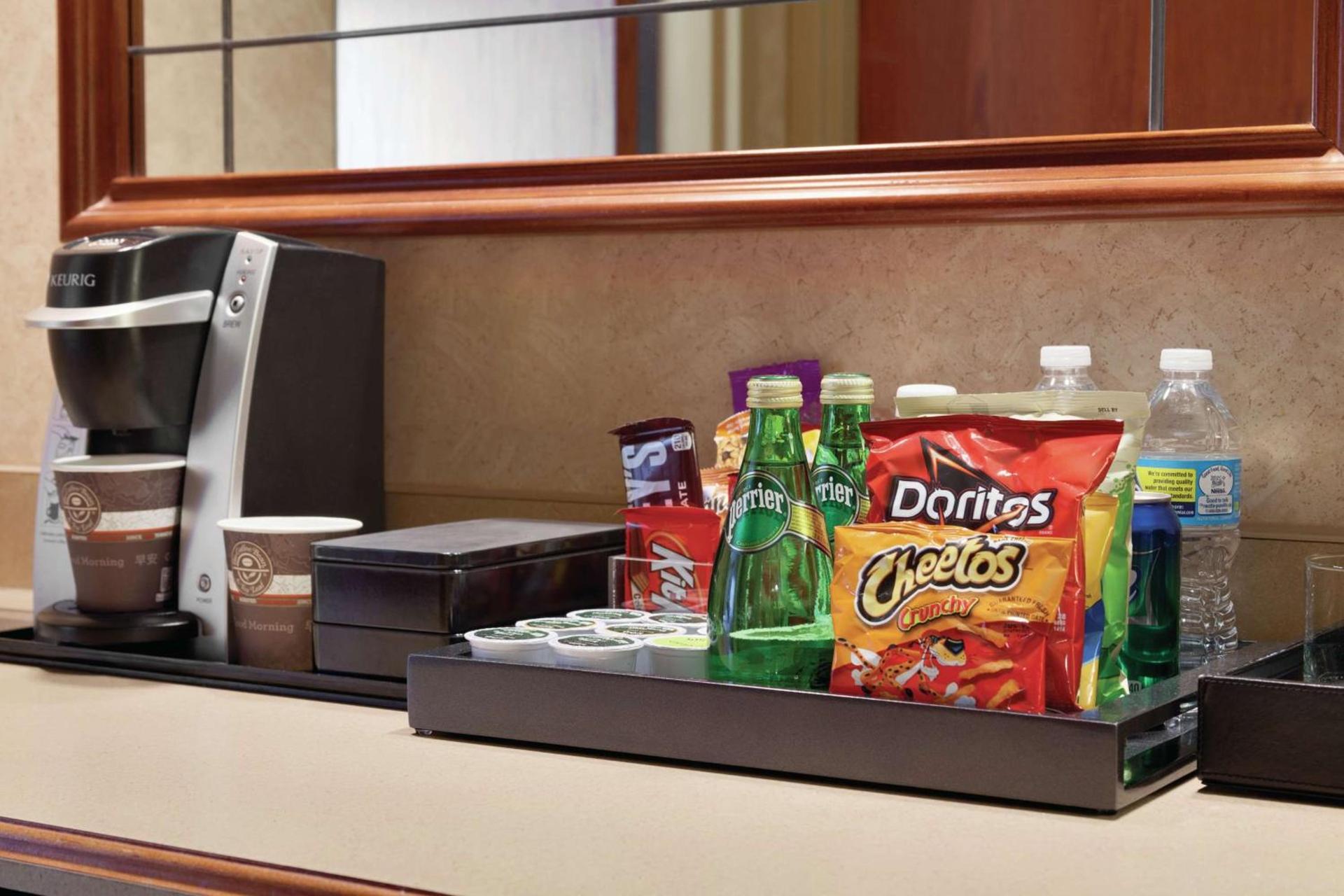 Hilton Garden Inn Portland Lake Oswego photo 16