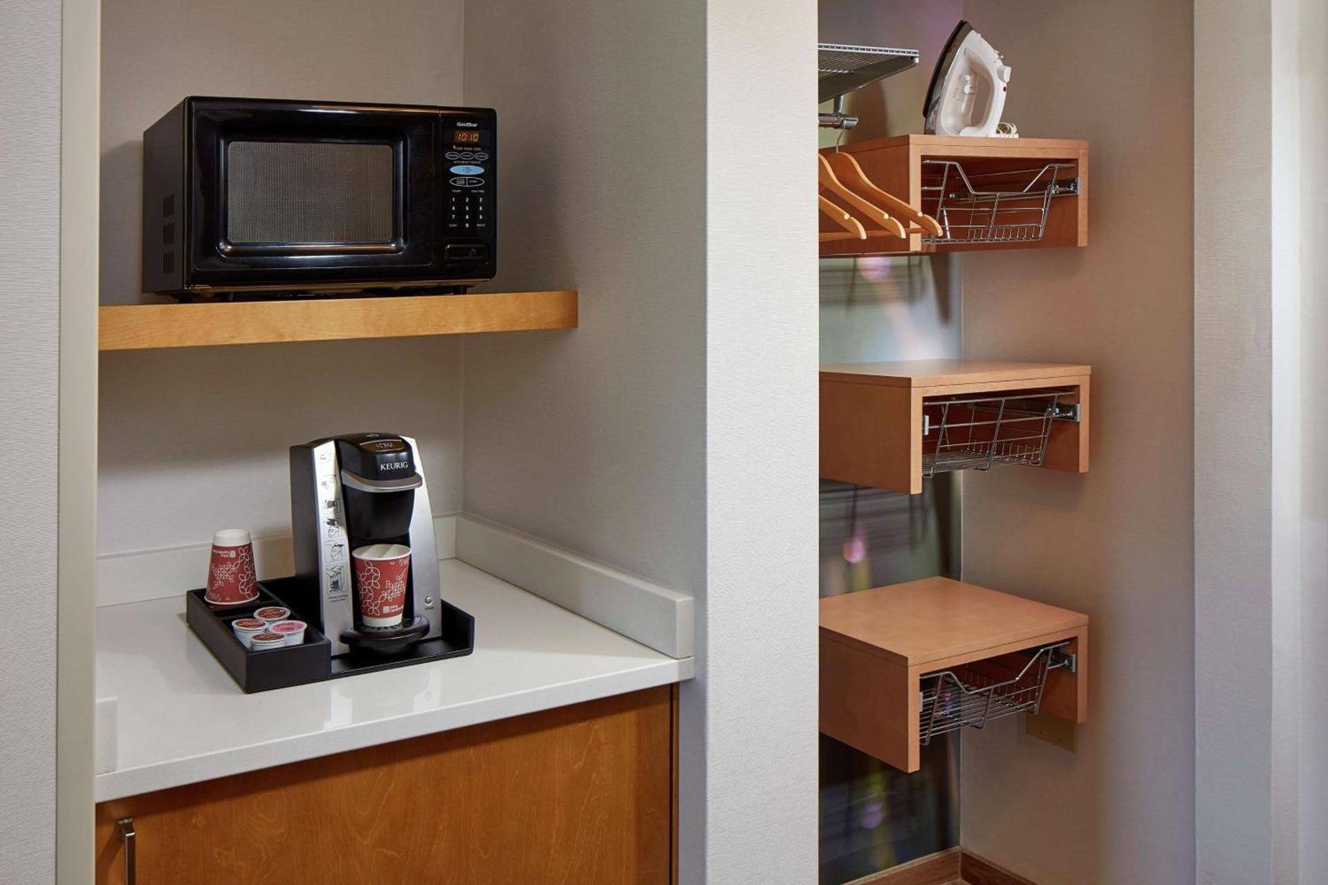 Hilton Garden Inn Portland Lake Oswego photo 17