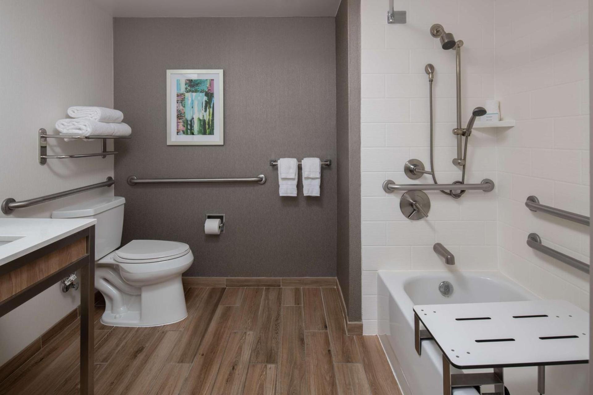 Hilton Garden Inn Portland Lake Oswego photo 18
