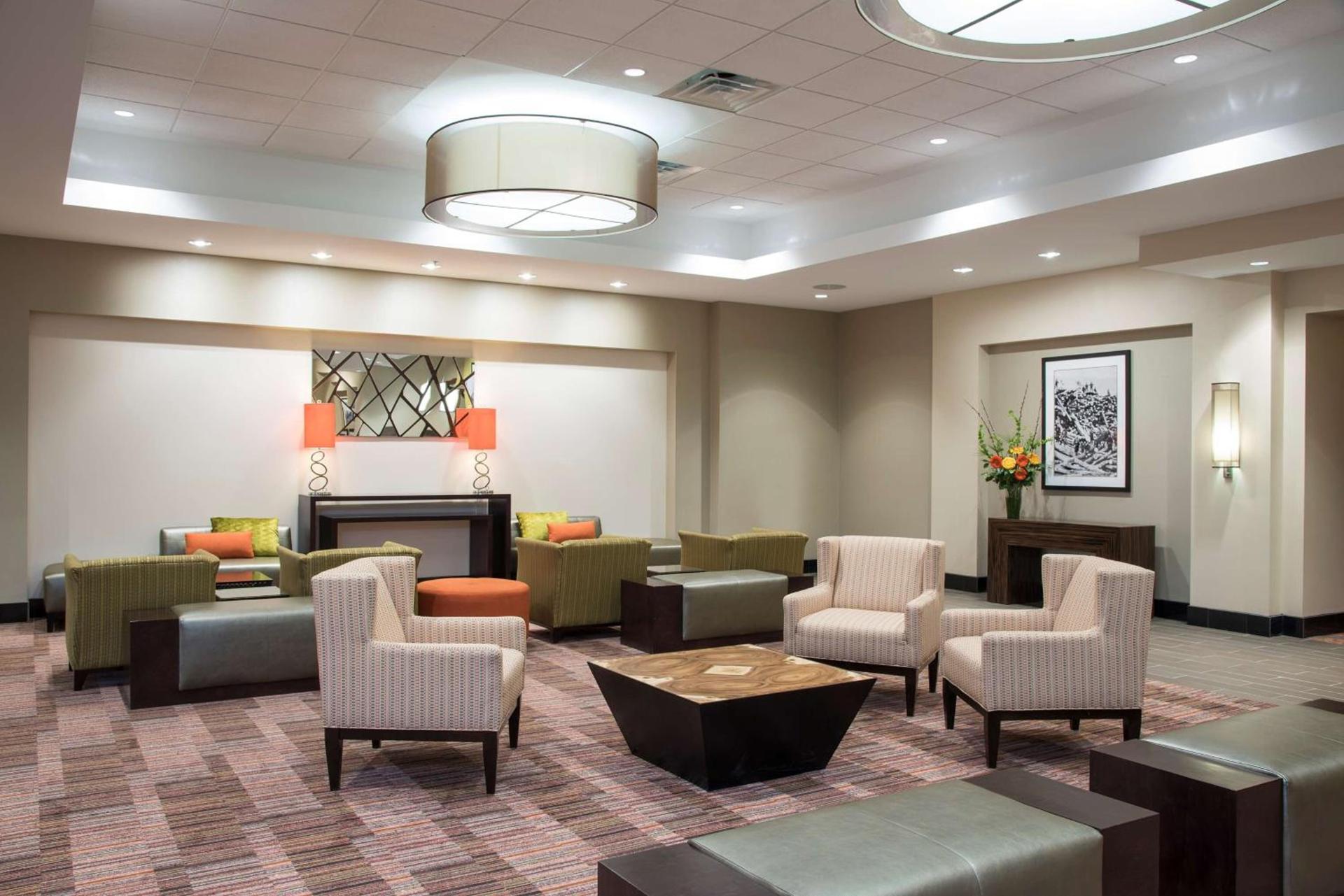 DoubleTree by Hilton Hotel Grand Rapids Airport photo 5