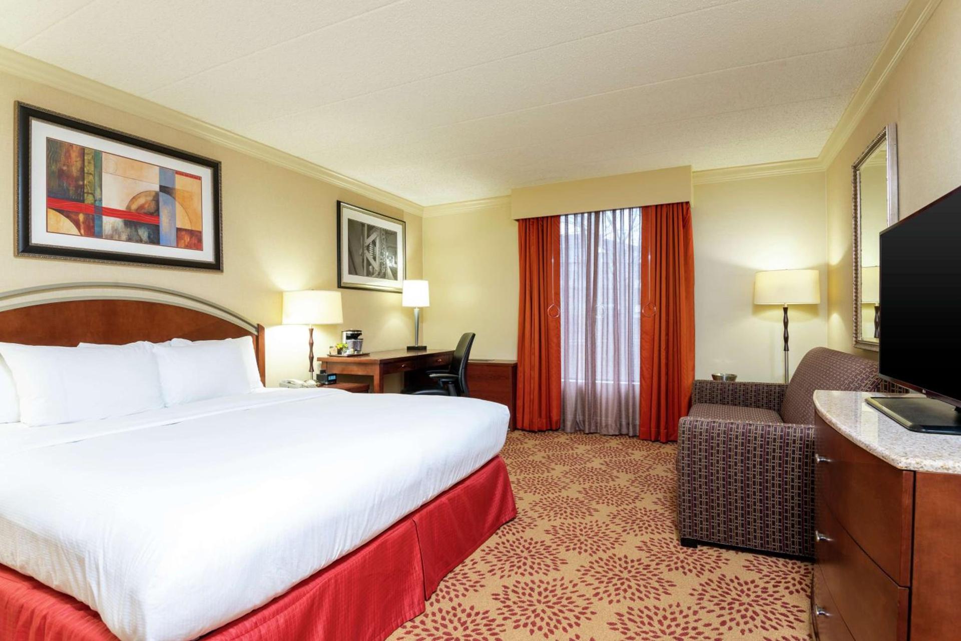 DoubleTree by Hilton Hotel Grand Rapids Airport photo 30